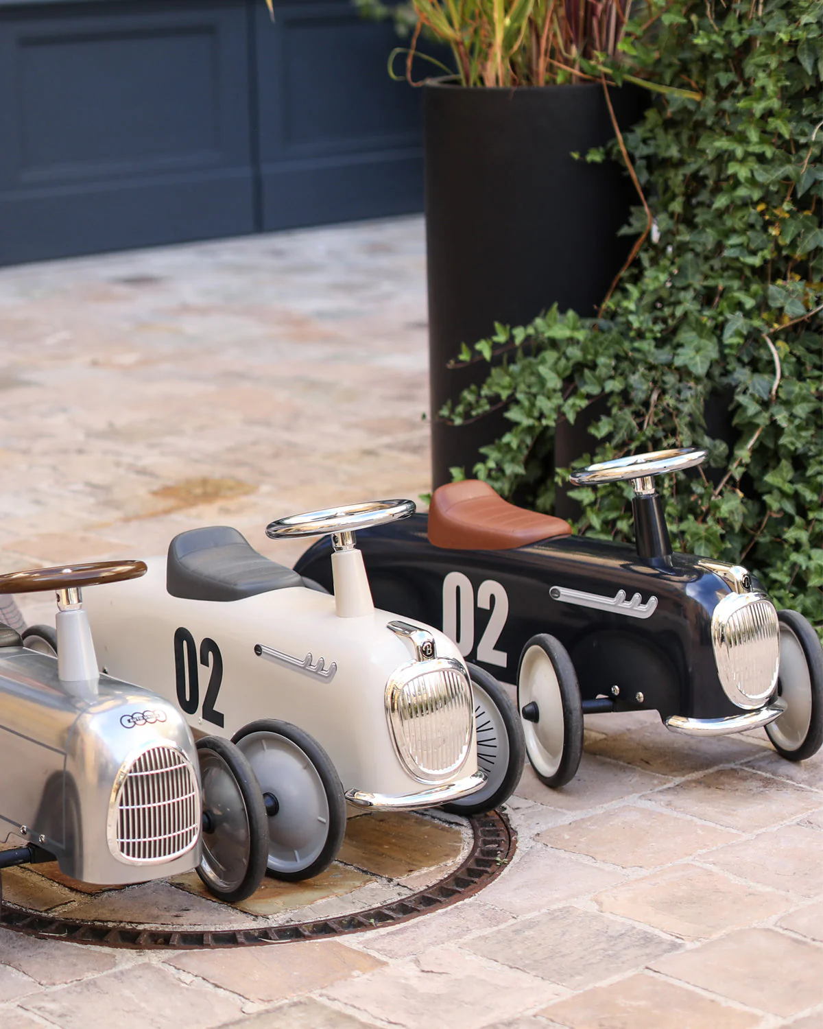 Baghera Ride-On ROADSTER Ivory White - Image 6