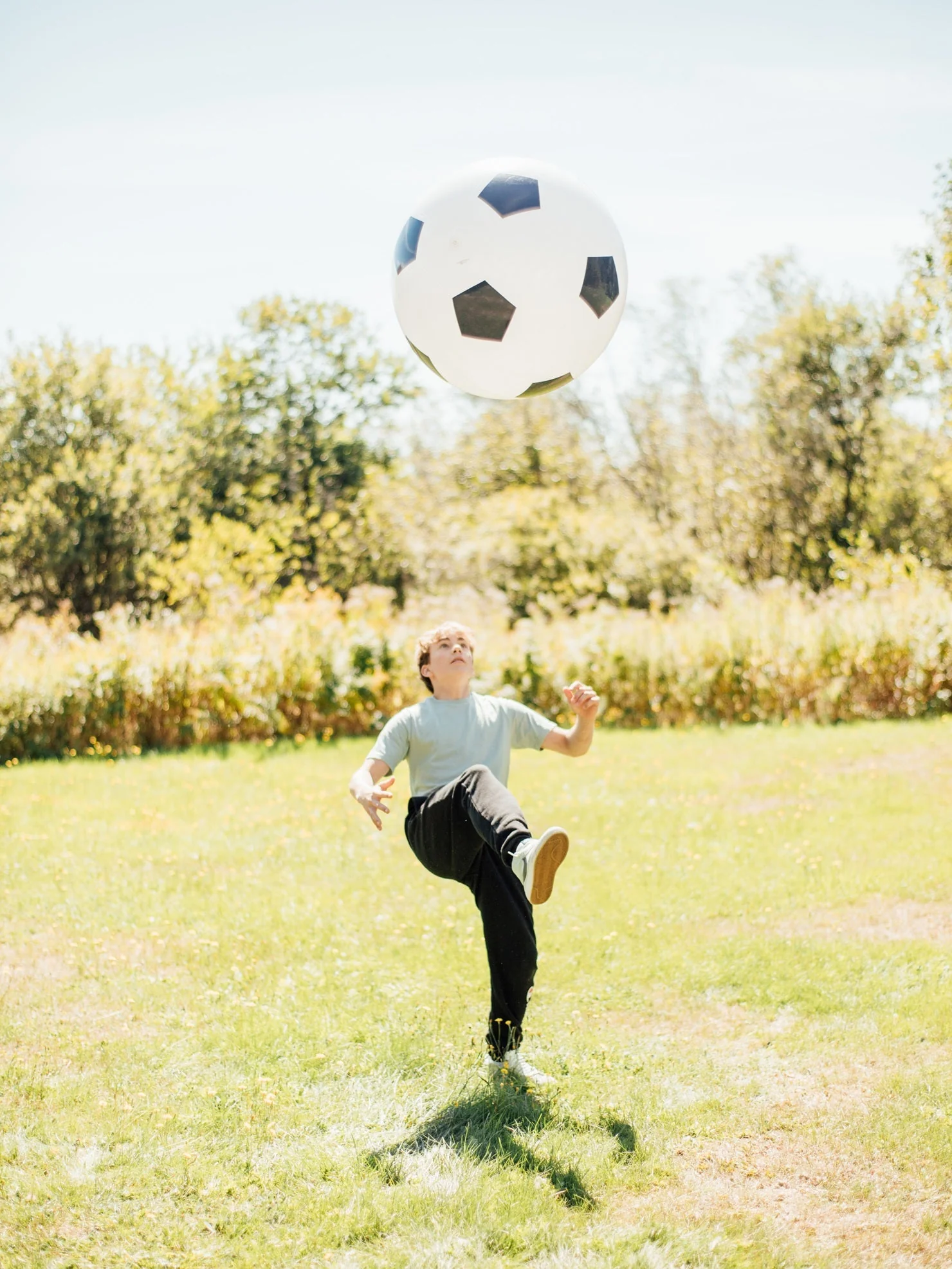 Bijou XL Ultimate Bounce Soccer Ball - Image 3