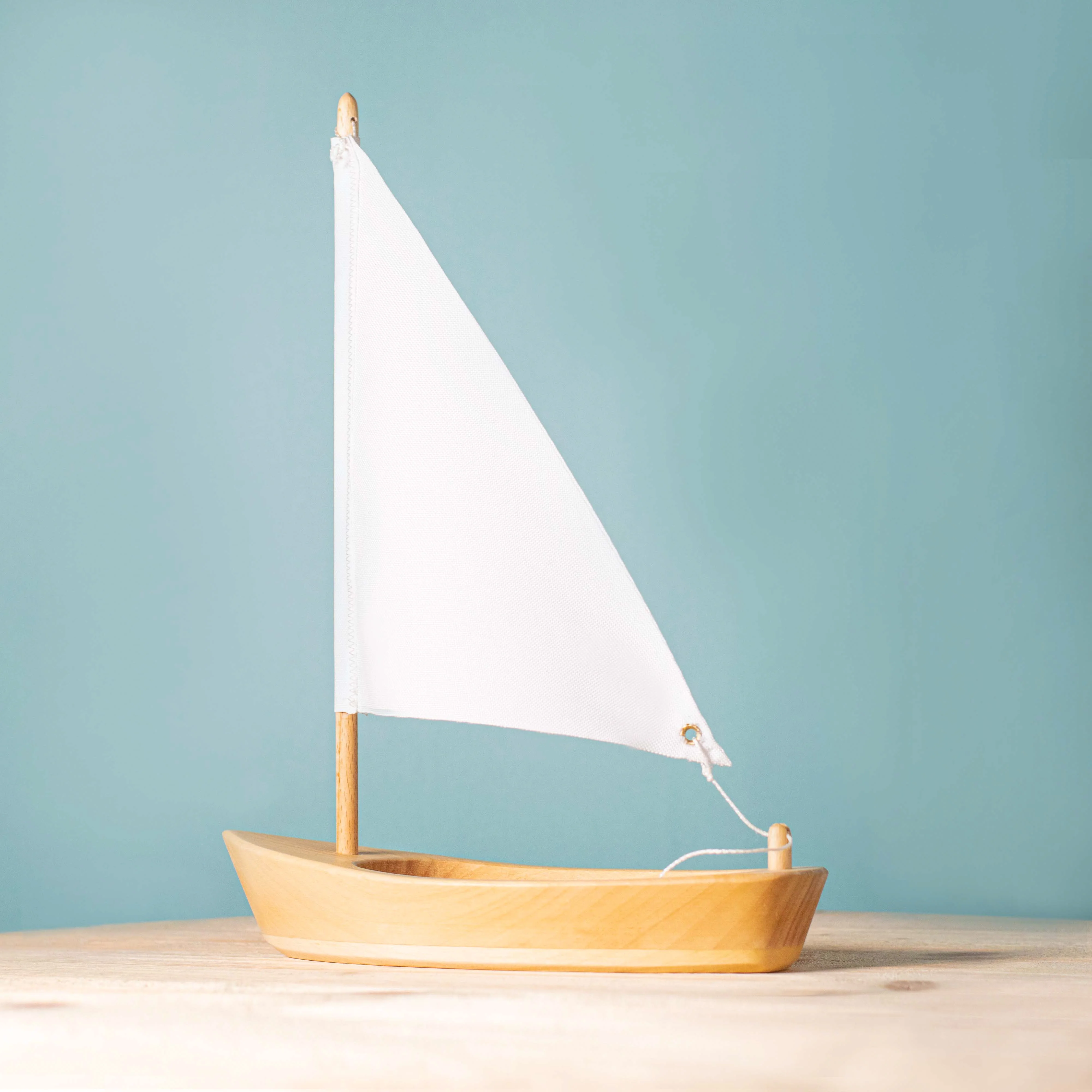 Bumbu Wooden Sailboat - Image 14