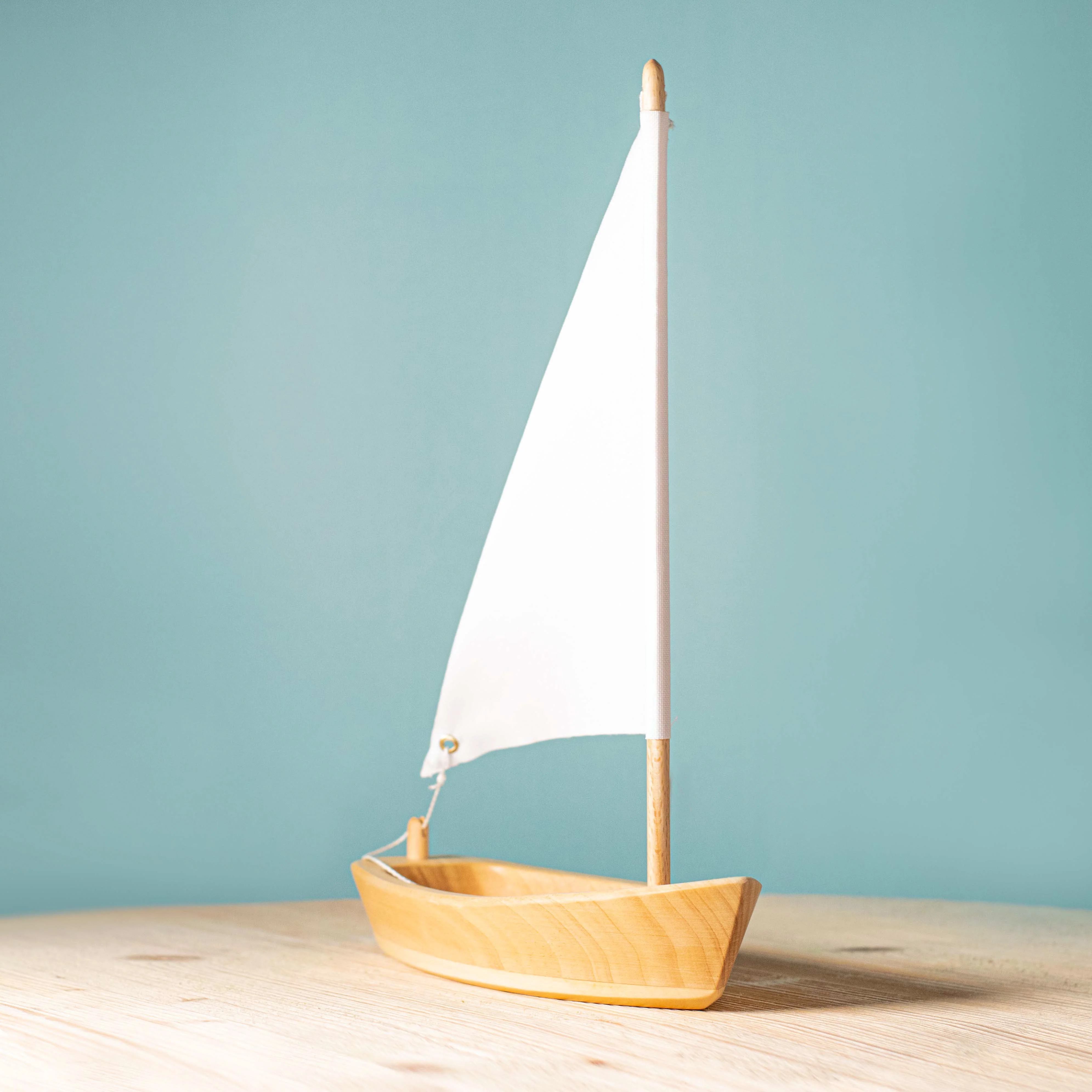 Bumbu Wooden Sailboat - Image 15