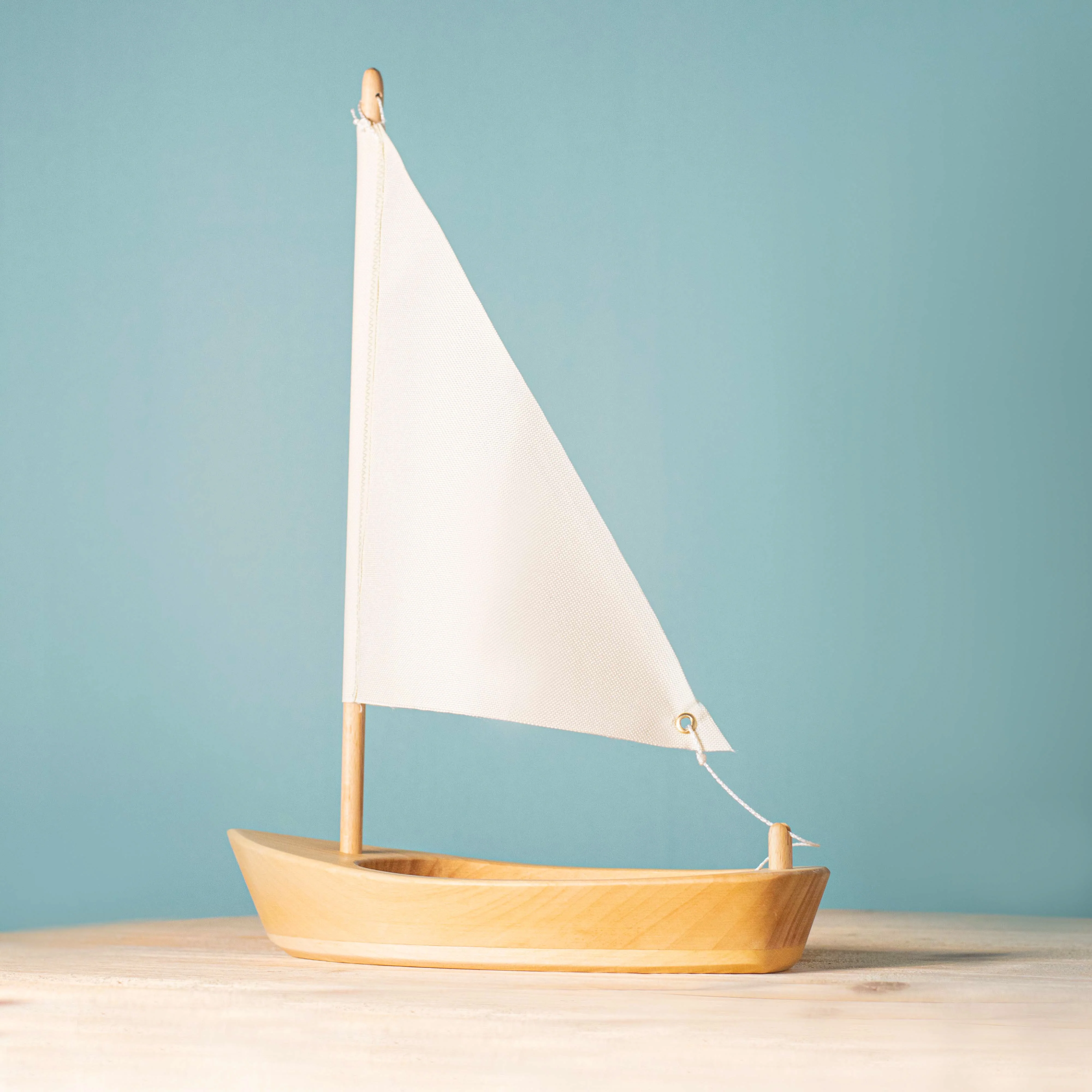 Bumbu Wooden Sailboat - Image 9