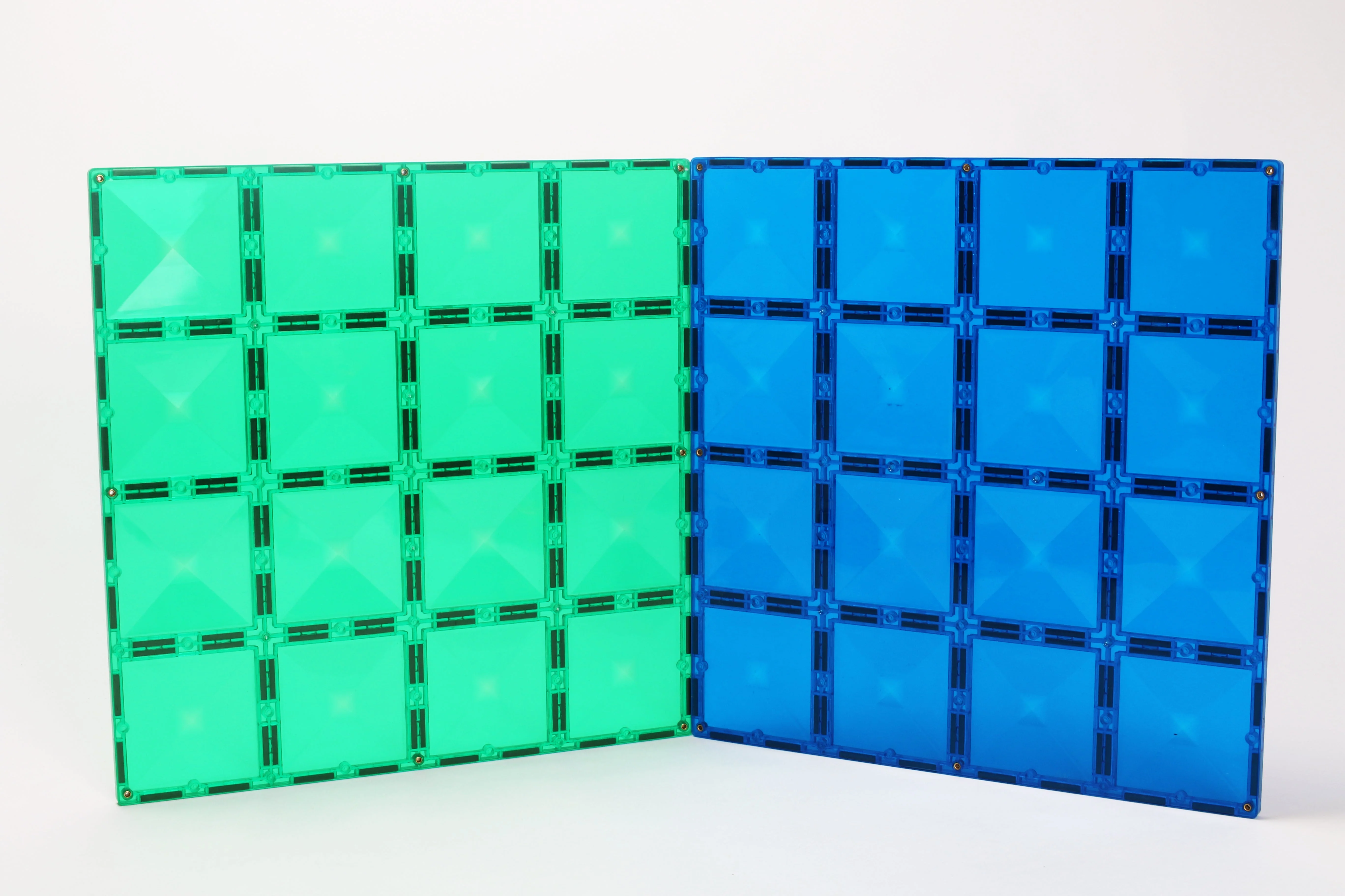 Connetix Magnetic Tiles | Rainbow Base Plate Pack (2 pcs) - Image 6