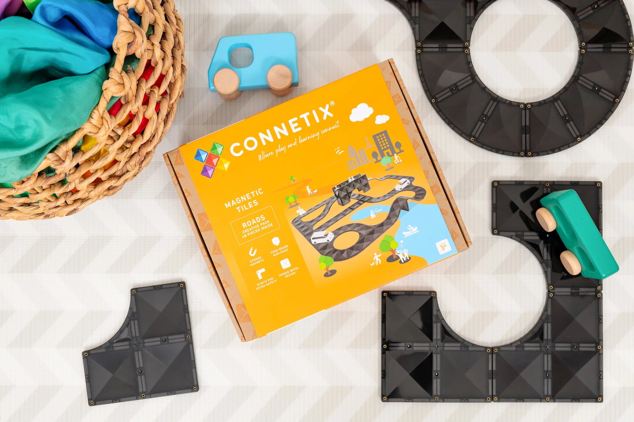 Connetix Magnetic Tiles | Roads Creative Pack (48 pcs) - Image 29