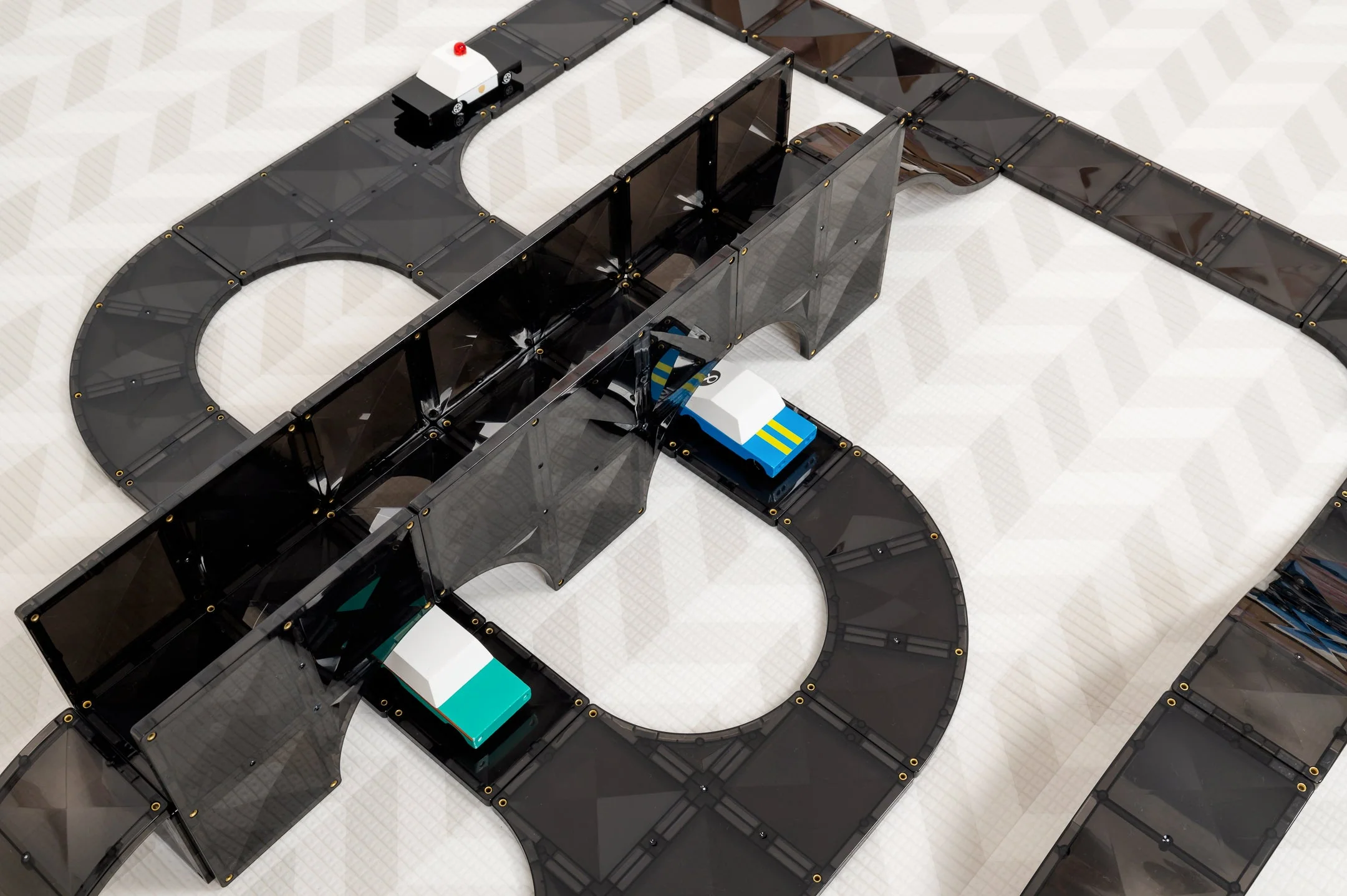 Connetix Magnetic Tiles | Roads Creative Pack (48 pcs) - Image 9