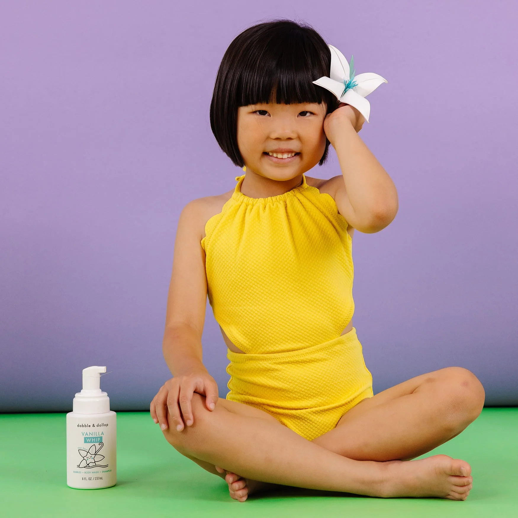 Dabble & Dollop Vanilla Foaming Bubble Bath, Body Wash & Shampoo - Image 2