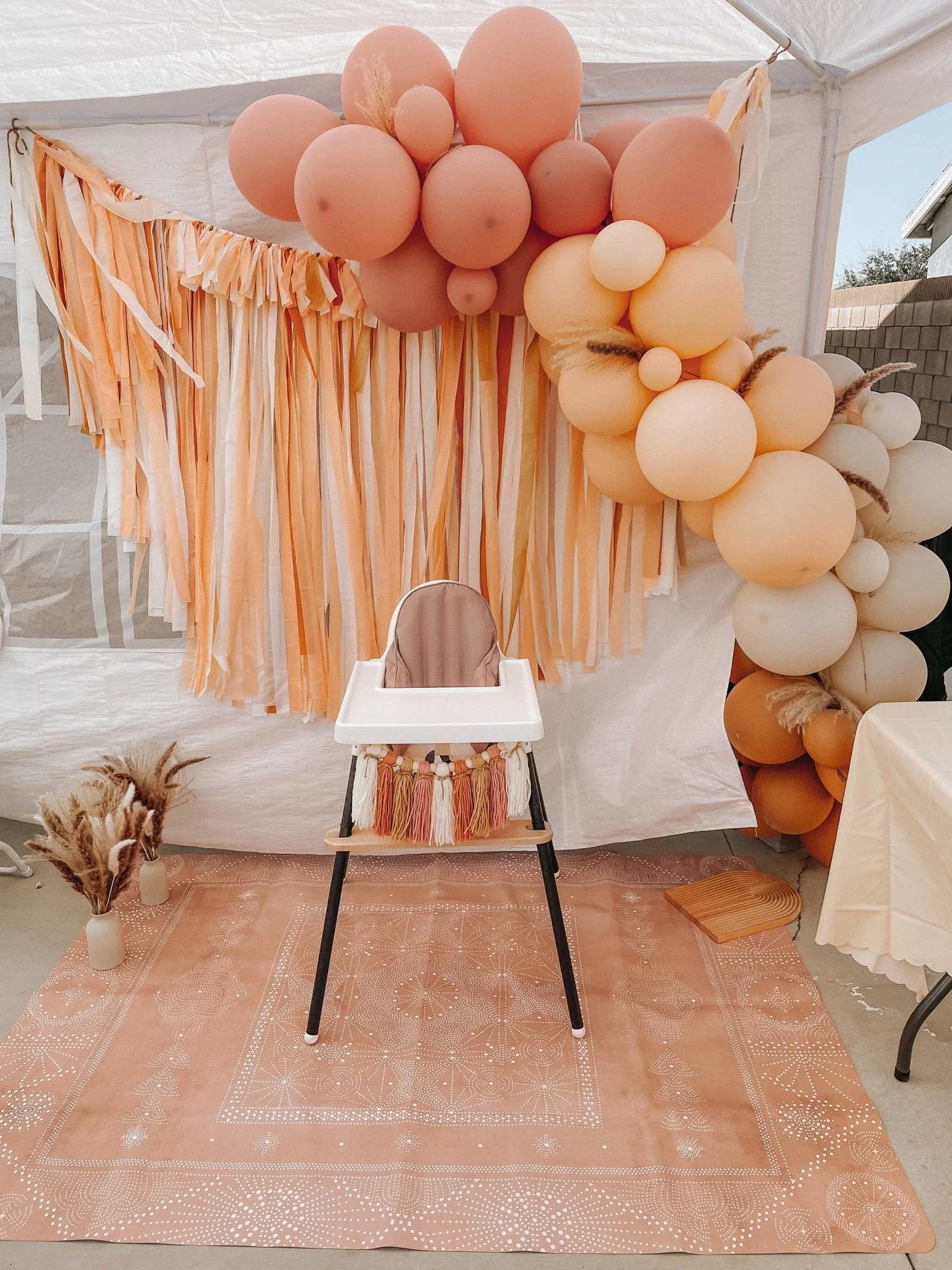 Ellie's Party Supply Blush Balloon Garland Kit - Image 3