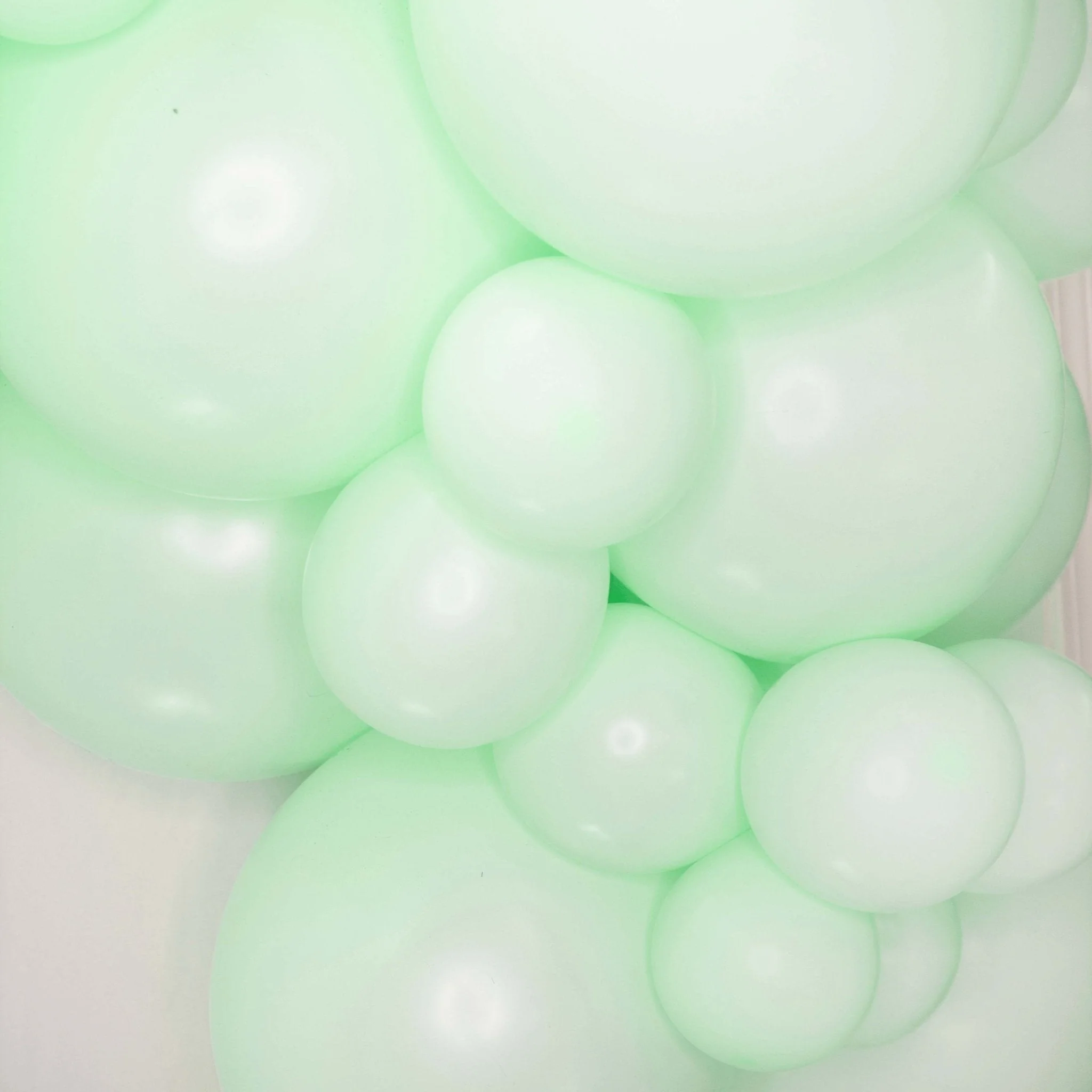 Ellie's Party Supply Green Balloon Garland - Image 2