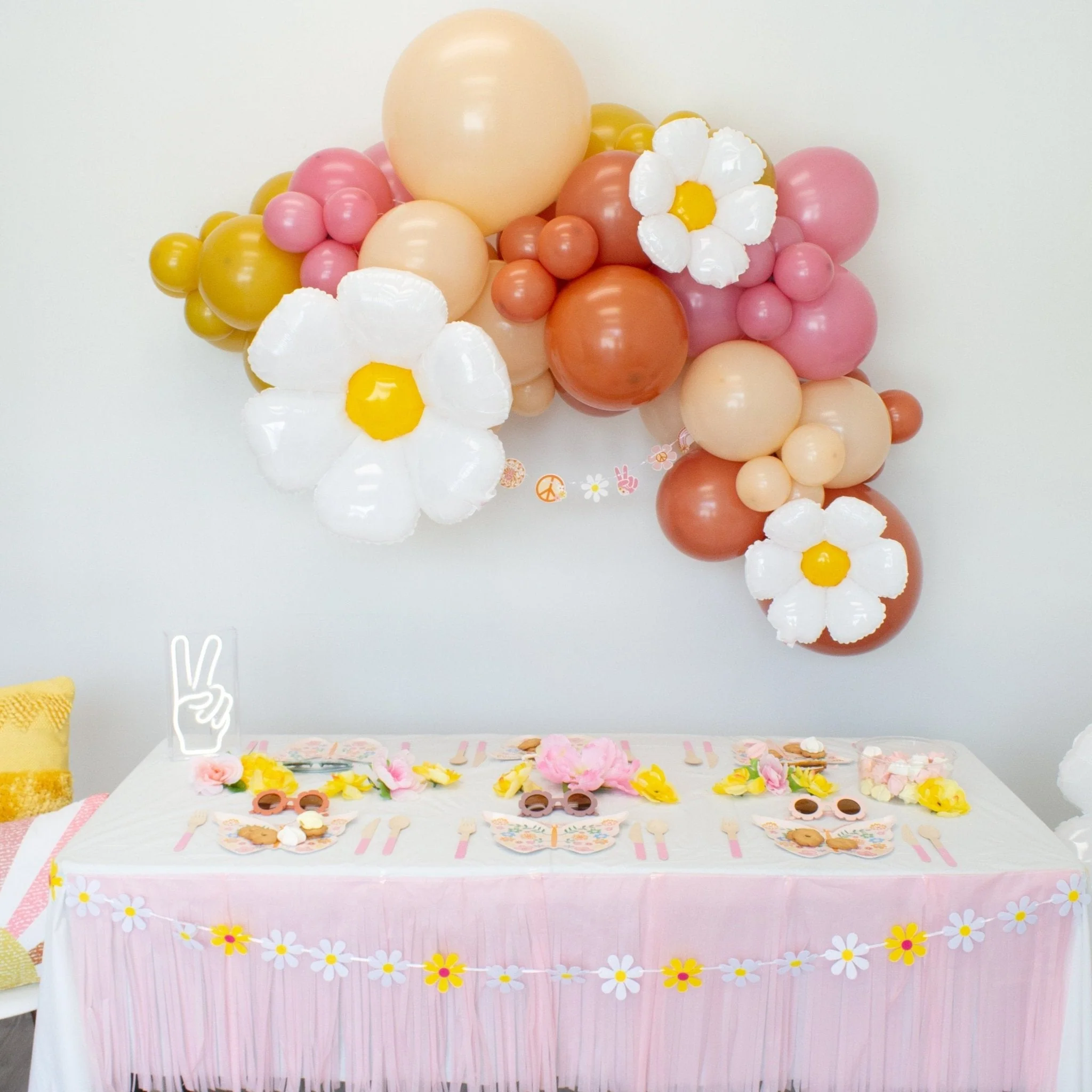 Ellie's Party Supply Small Daisy Foil Balloon – 20" Groovy Party Decor - Image 6