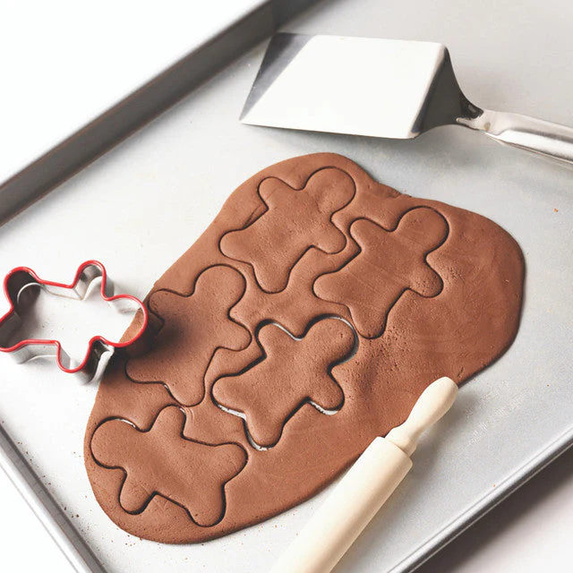 Elseware Unplug Gingerbread Christmas Ornament Kit – DIY Craft - Image 4