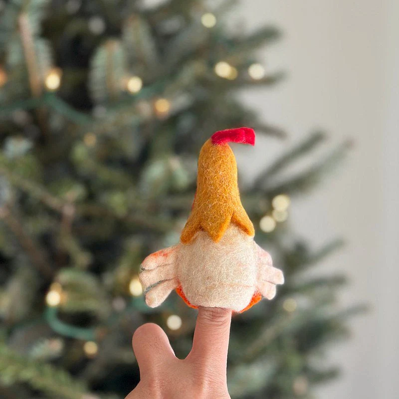 Ganapati Crafts Co. Felt Finger Puppet - Hen - Image 2