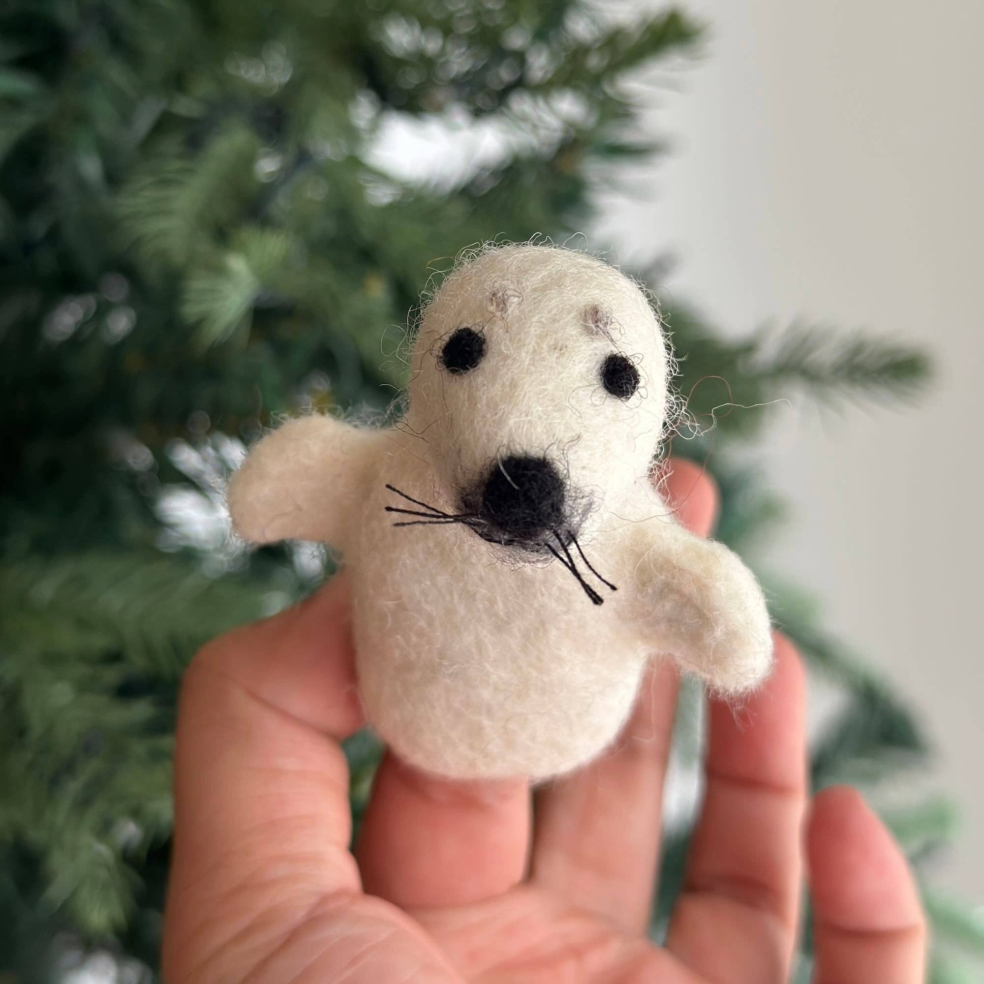 Ganapati Crafts Co. Finger Puppet: Seal - Image 3