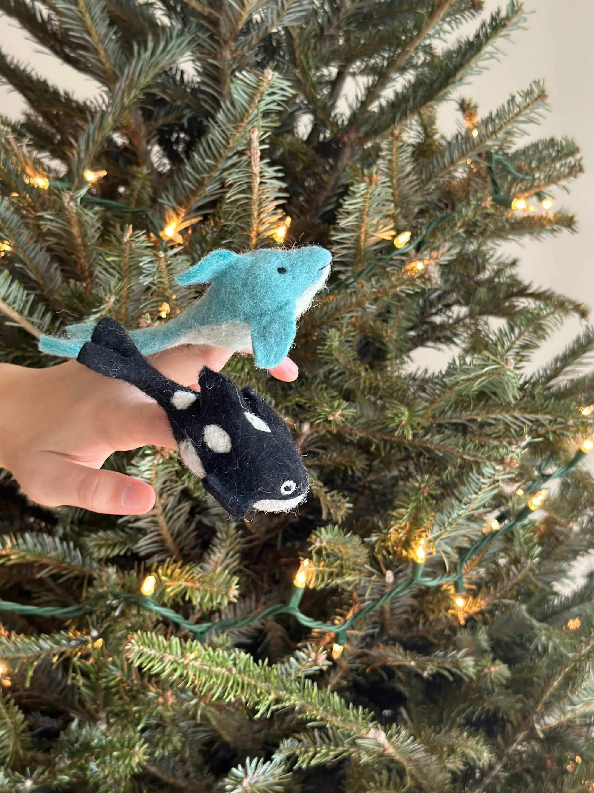 Ganapati Crafts Co. Orca Finger Puppet - Image 2