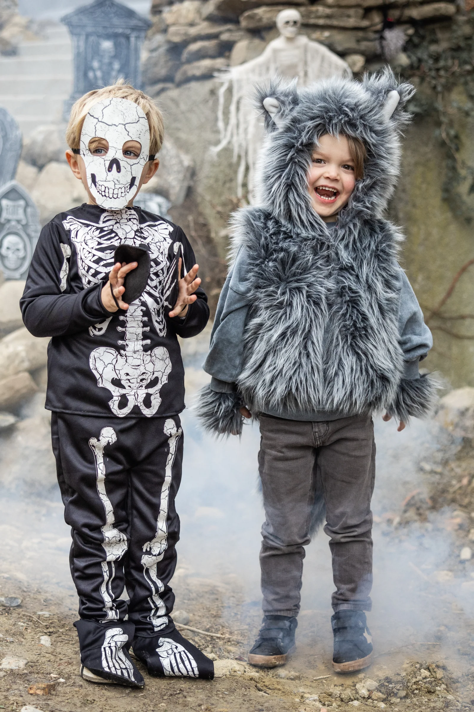 Great Pretenders Big Bad Wolf Vest with Gloves - Image 5