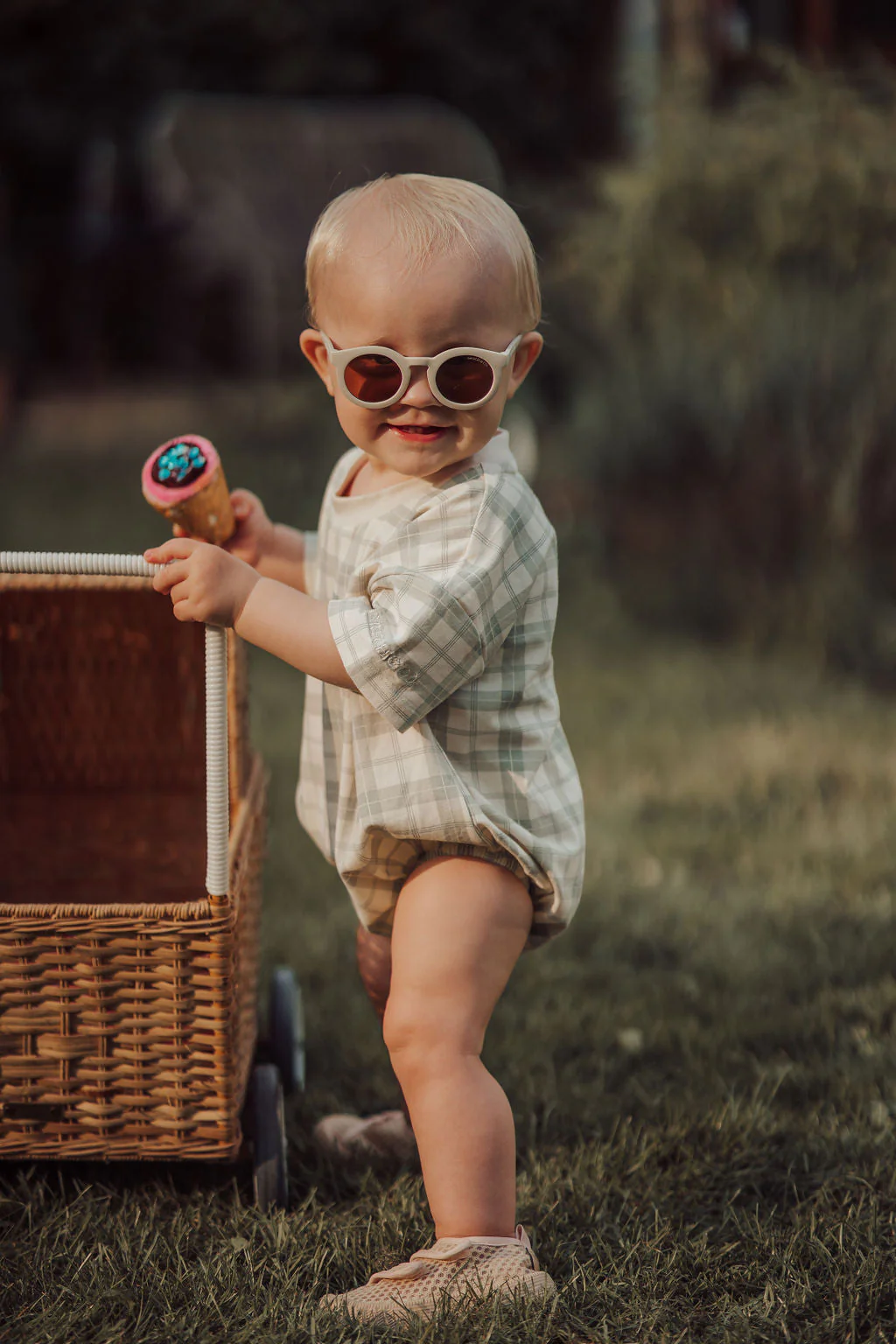 GRECH & CO. Classic | Sustainable Sunglasses | Plant-Based Bendable Polarized - Baby | 0-2 Y - Image 7