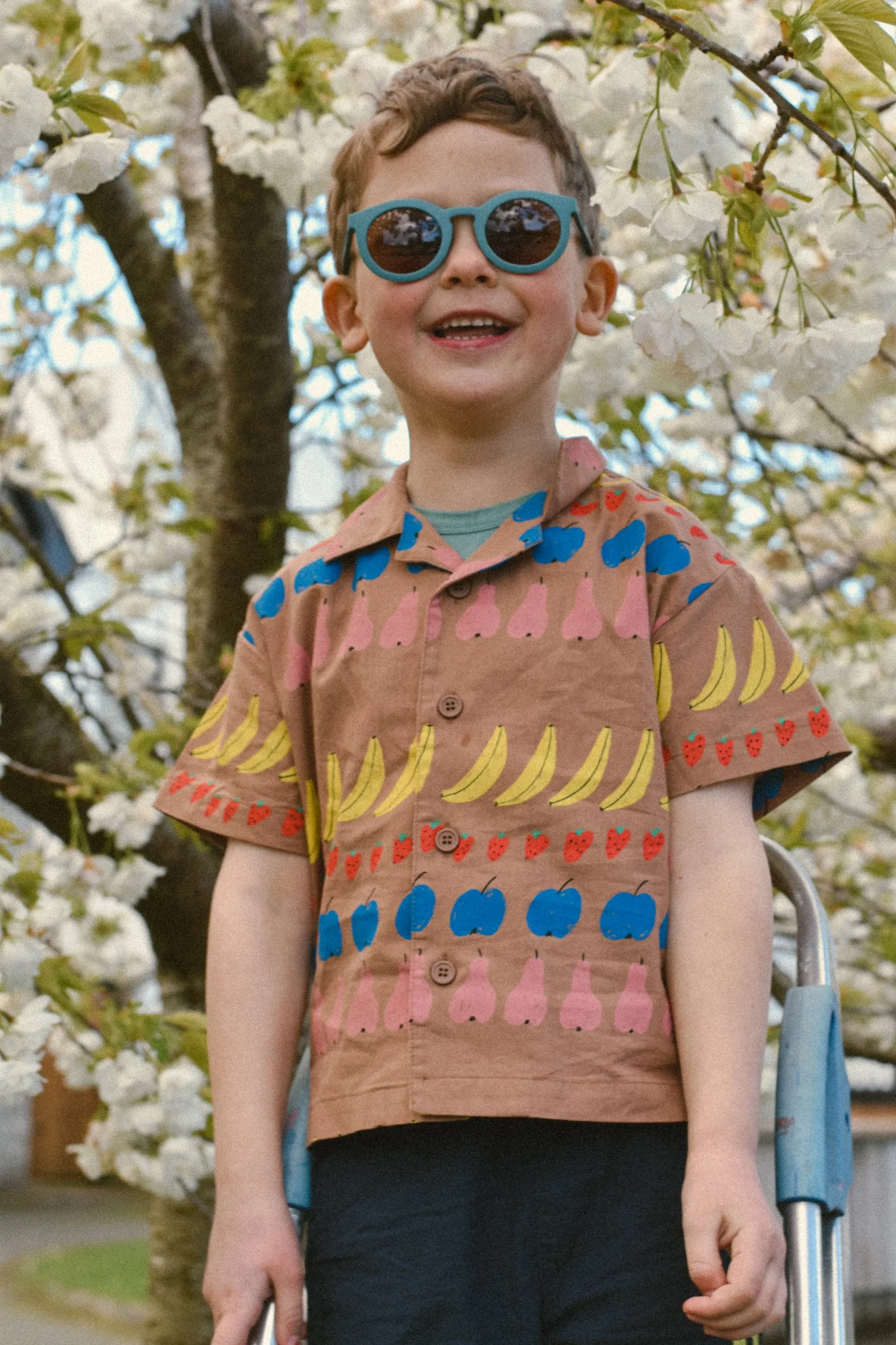 GRECH & CO. Classic | Sustainable Sunglasses | Plant-Based Bendable Polarized - Teen | 9-15 Y - Image 6