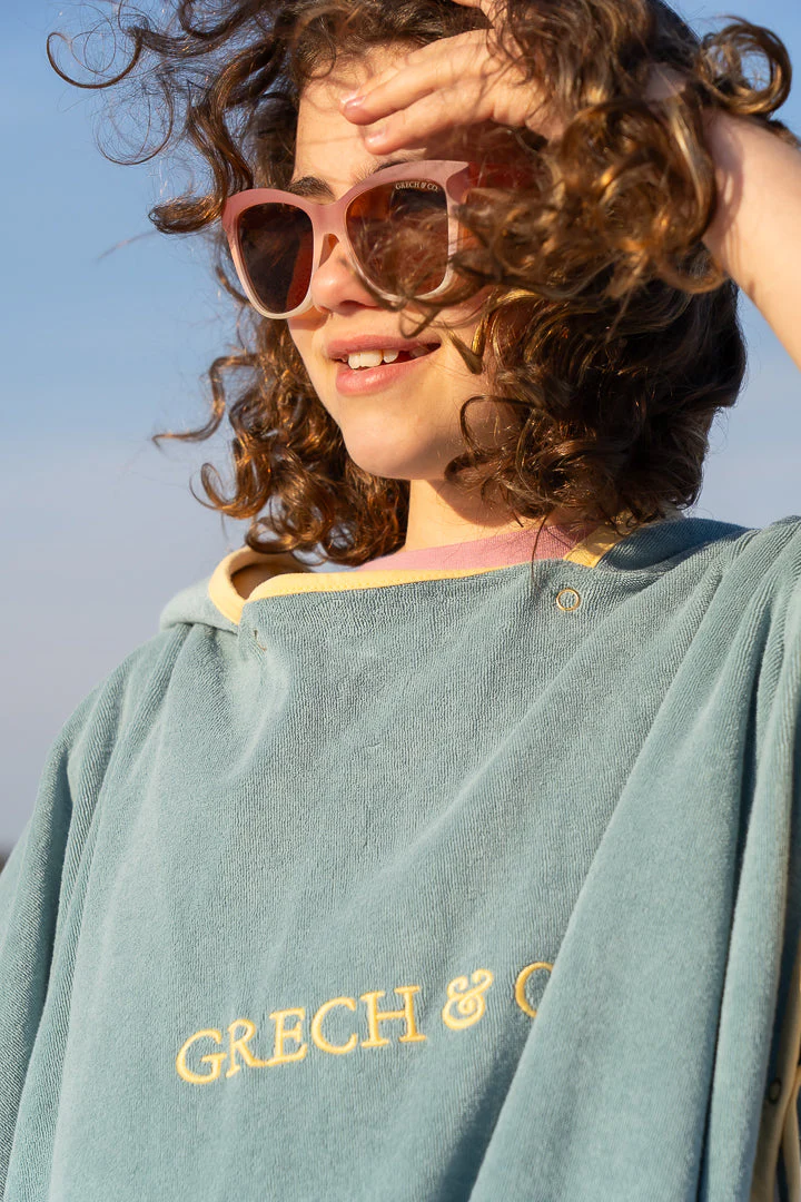 GRECH & CO. Iconic Wayfarer Ombre | Polarized Sunglasses | Teen | 9-14 Y - Image 4