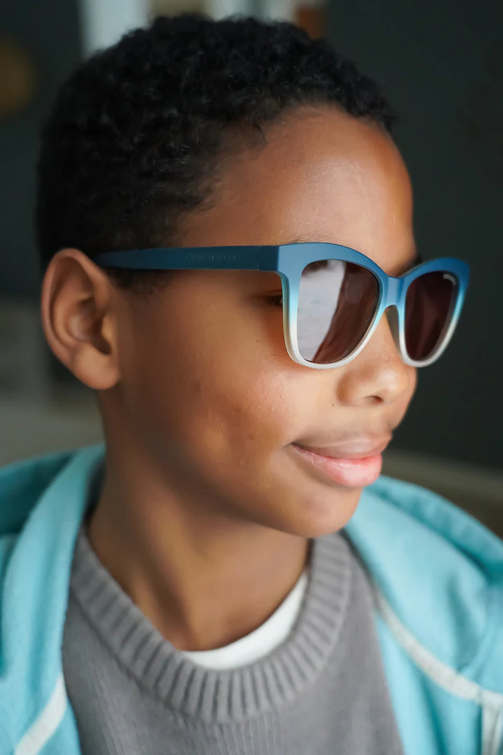 GRECH & CO. Iconic Wayfarer Ombre | Polarized Sunglasses | Teen | 9-14 Y - Image 5