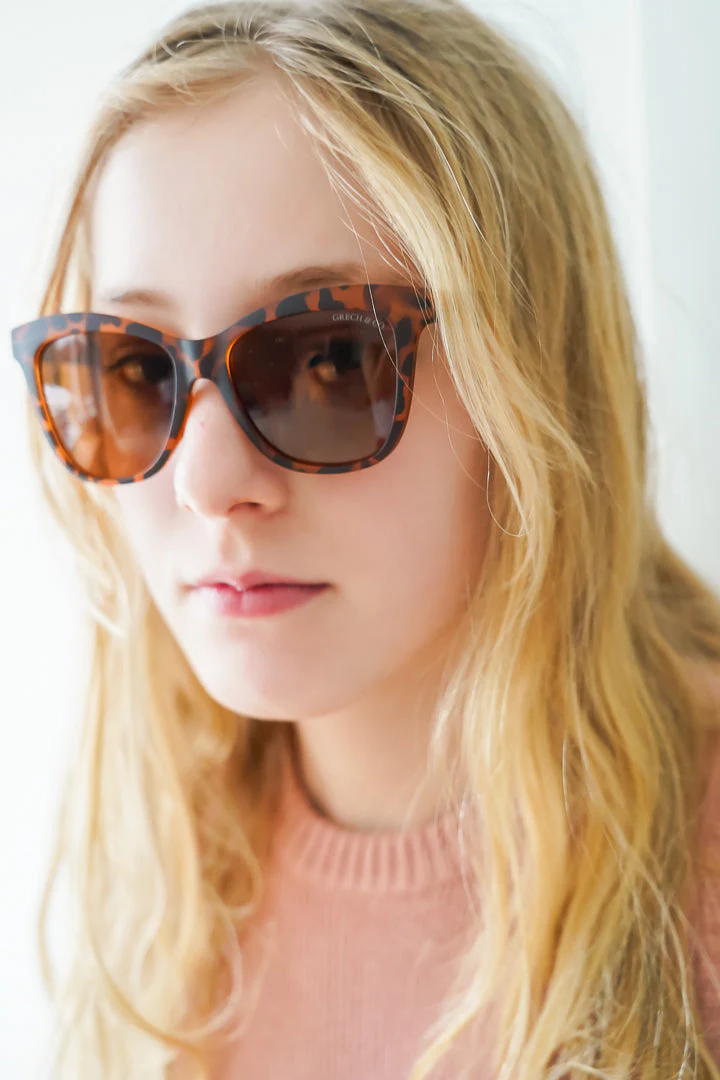 GRECH & CO. Iconic Wayfarer Ombre | Polarized Sunglasses | Teen | 9-14 Y - Image 6