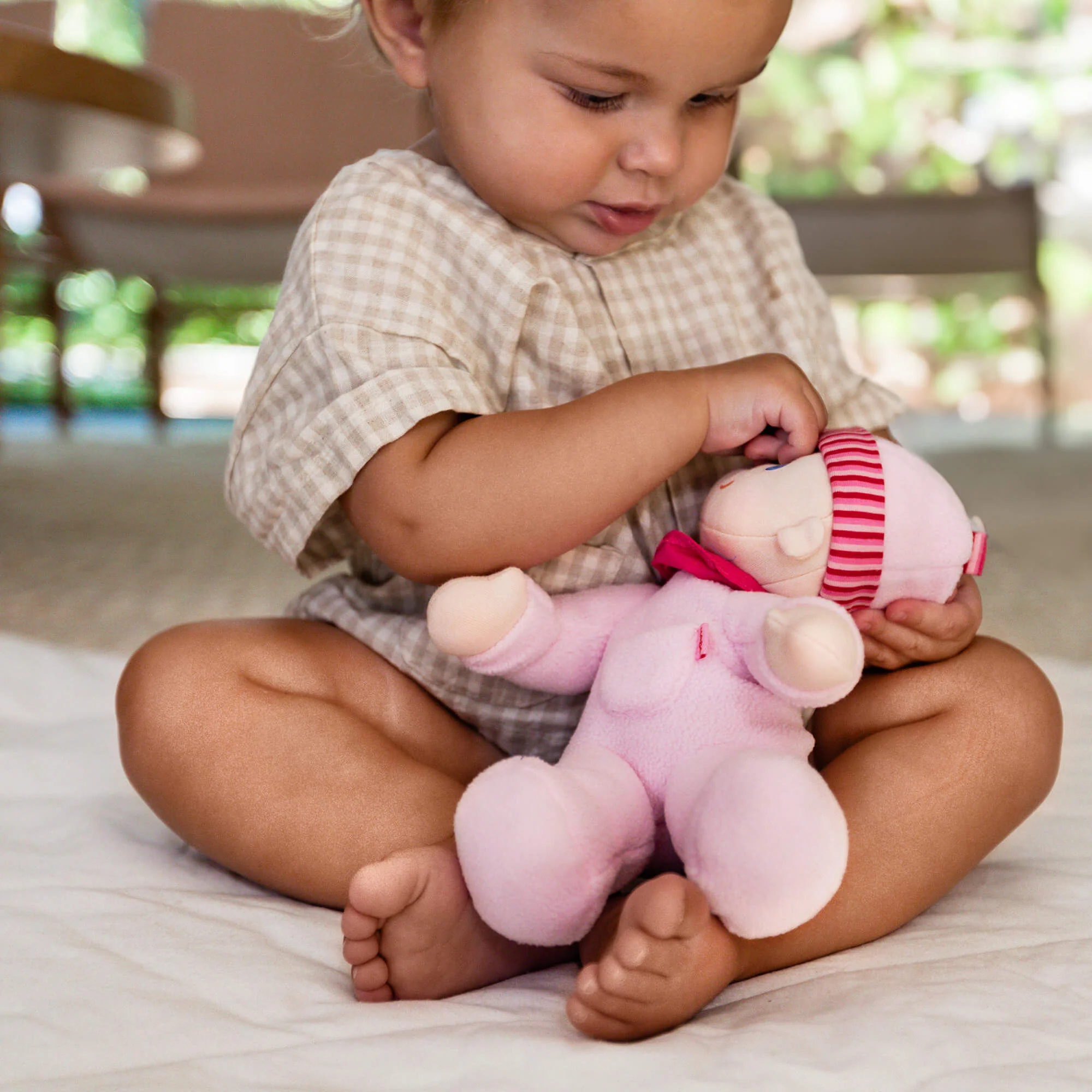 HABA Snug Up Doll Luisa 8" First Doll - Image 4