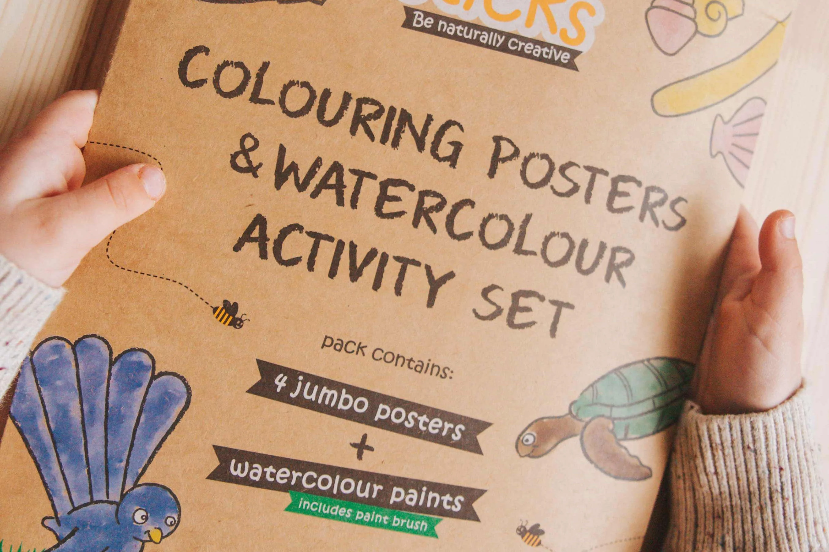 Honeysticks Jumbo Posters and Paints Activity Set - Image 4