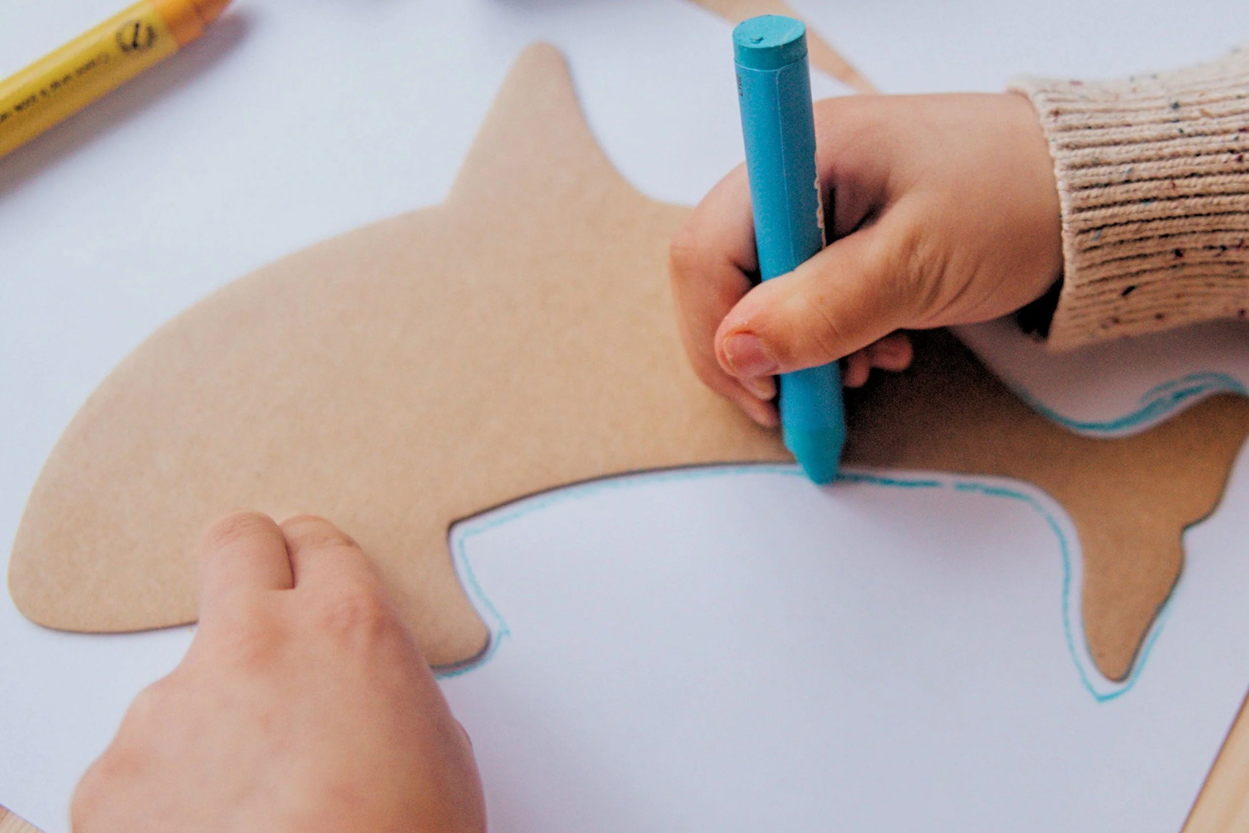 Stencils and Crayons Activity Set - Image 5