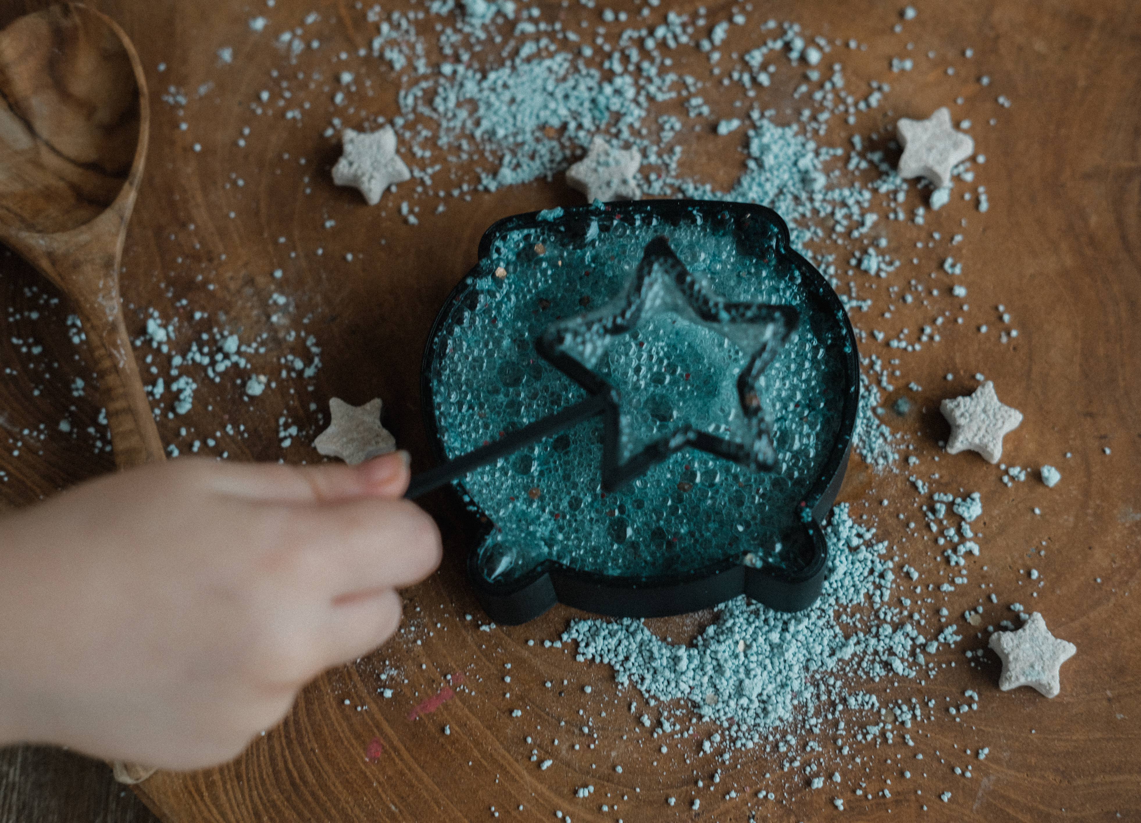 Kinfolk Pantry Halloween Cauldron Sensory Eco Mould - Image 4