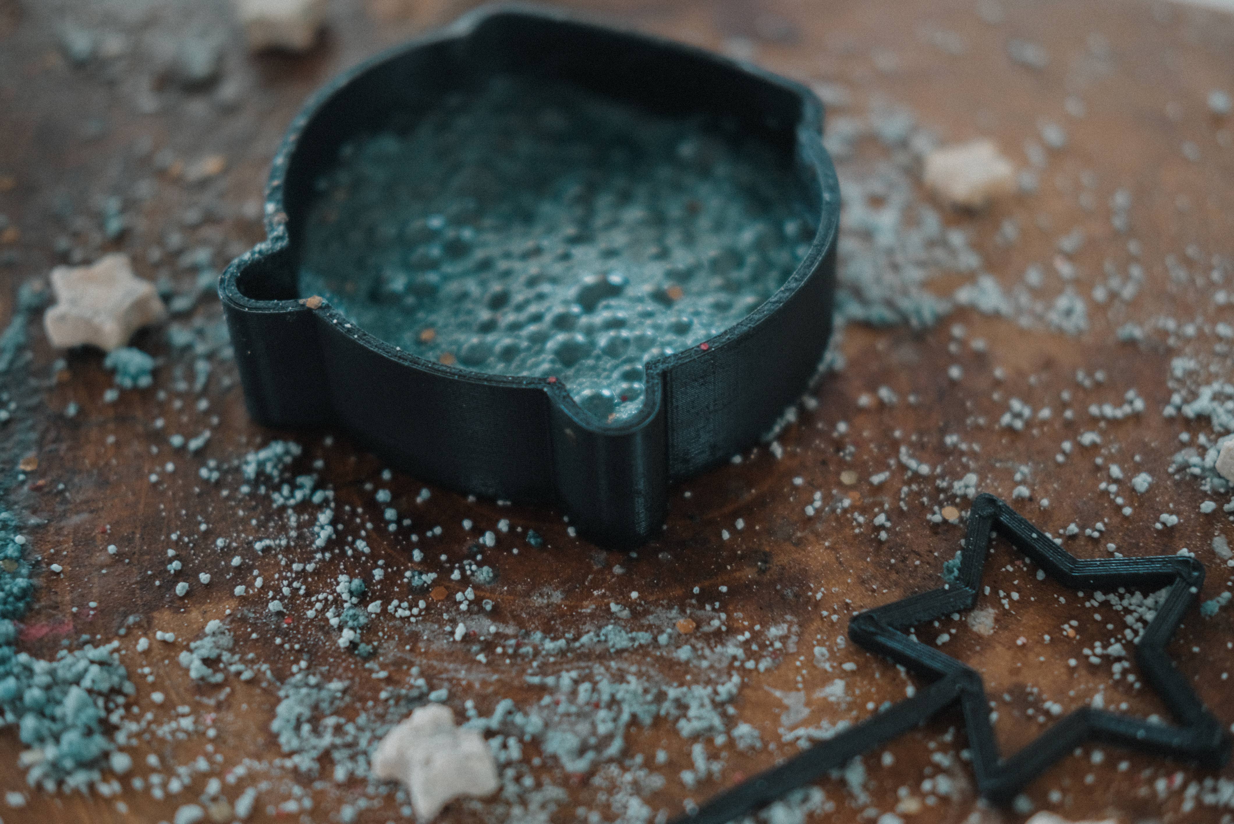 Kinfolk Pantry Halloween Cauldron Sensory Eco Mould - Image 5