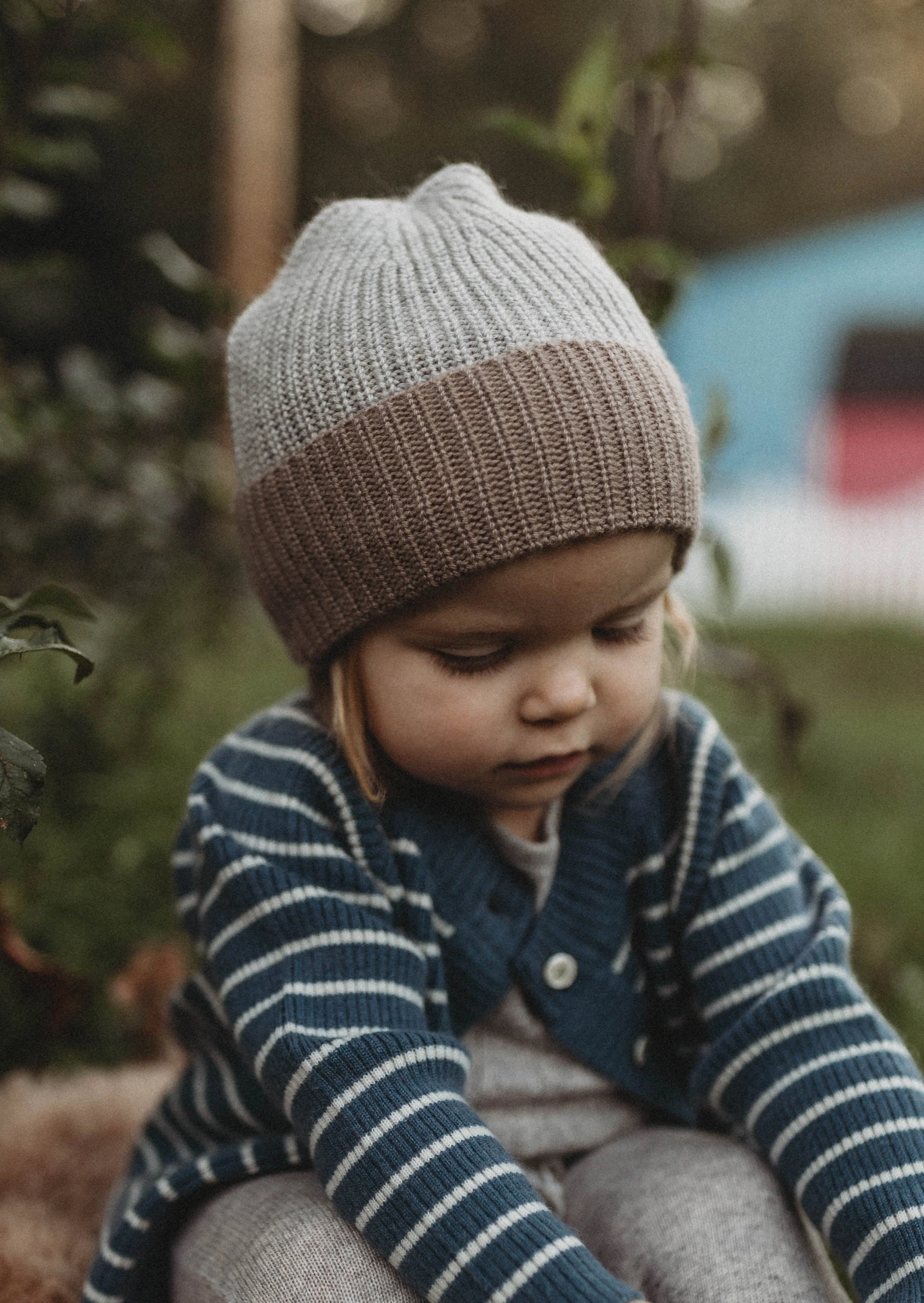 La Petit Lapin Cashmere Beanie | Grey/Brown - Image 4