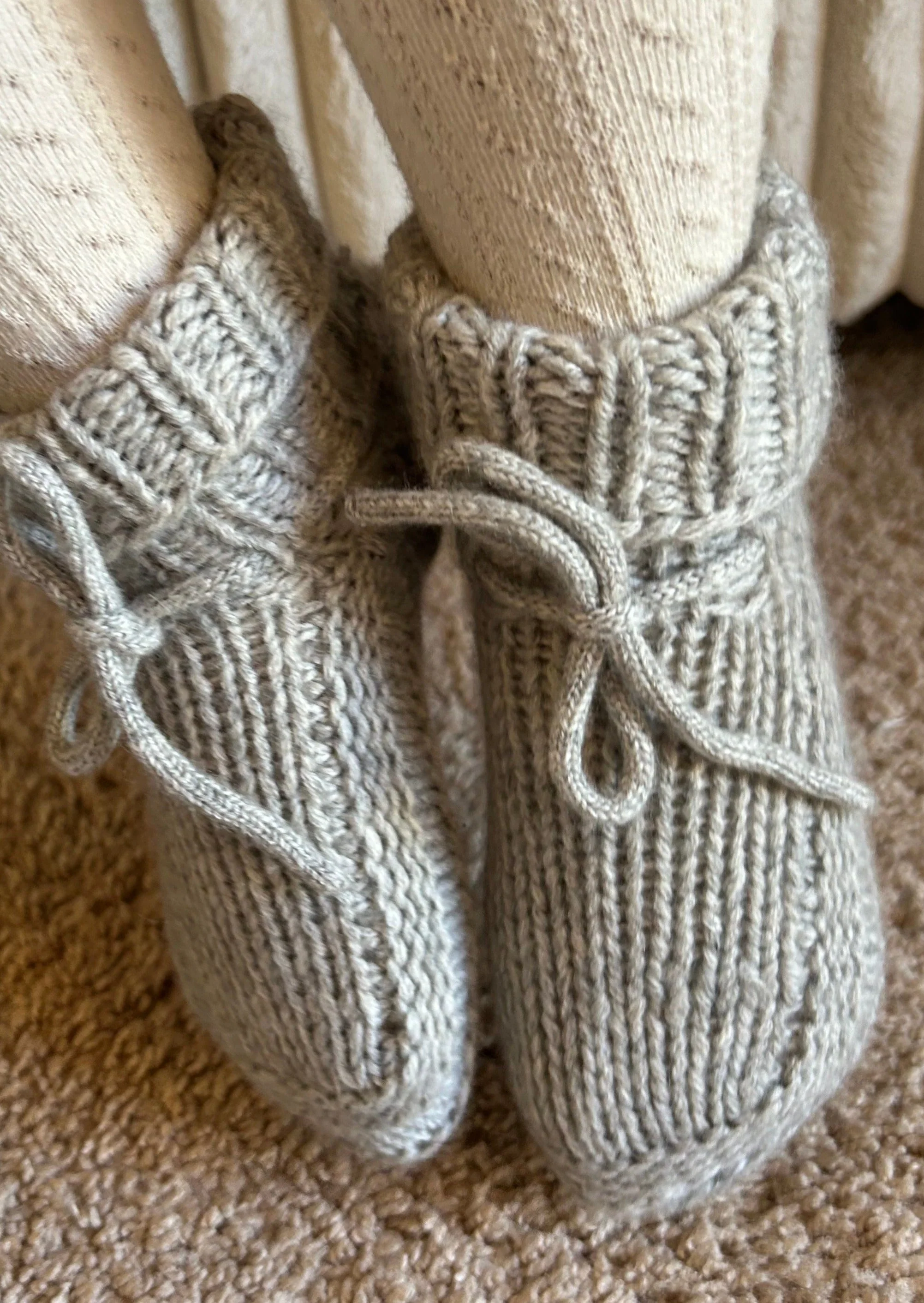 La Petit Lapin Cashmere Booties | Gray - Image 5