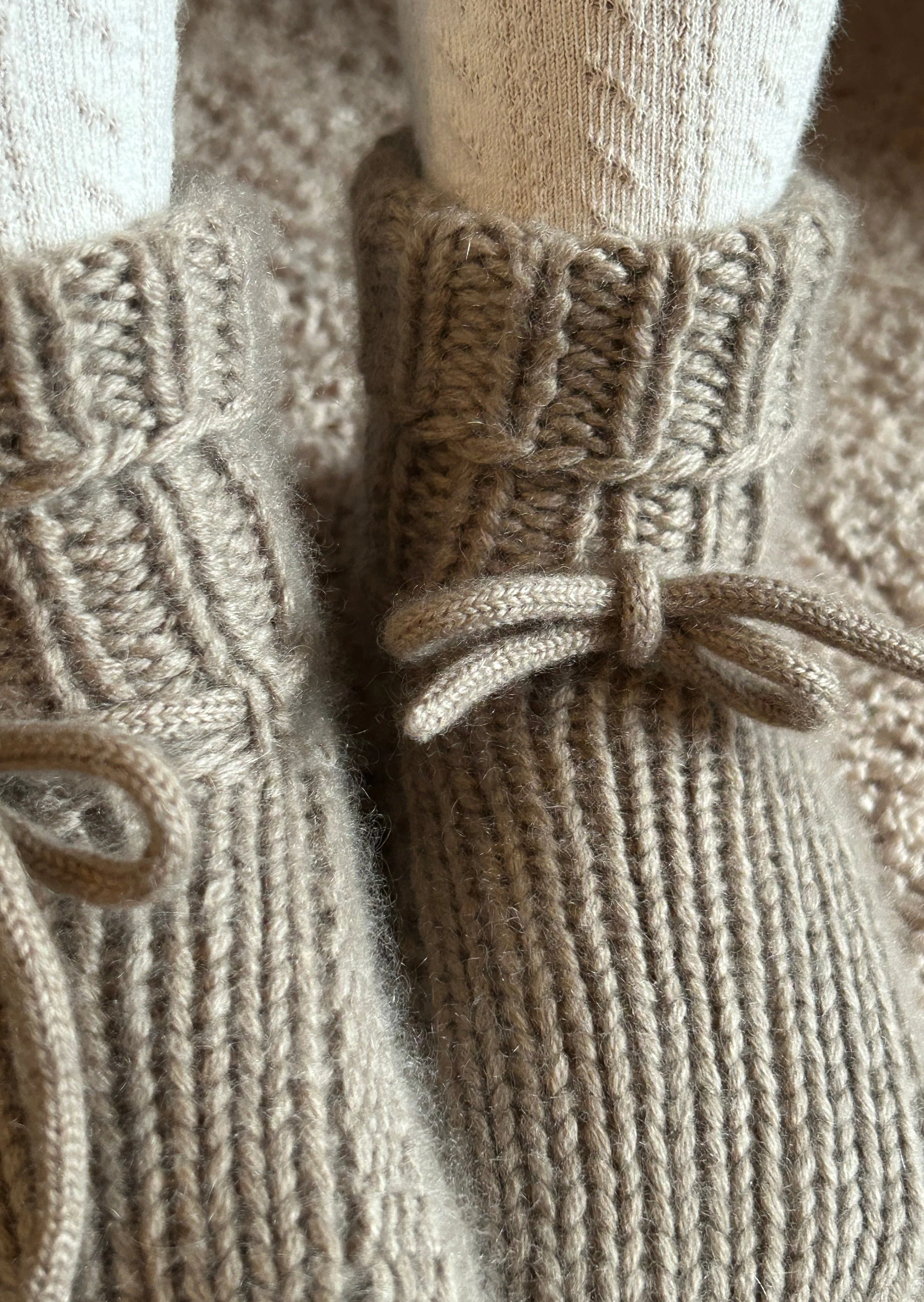 La Petit Lapin Cashmere Booties | Hazelnut - Image 6