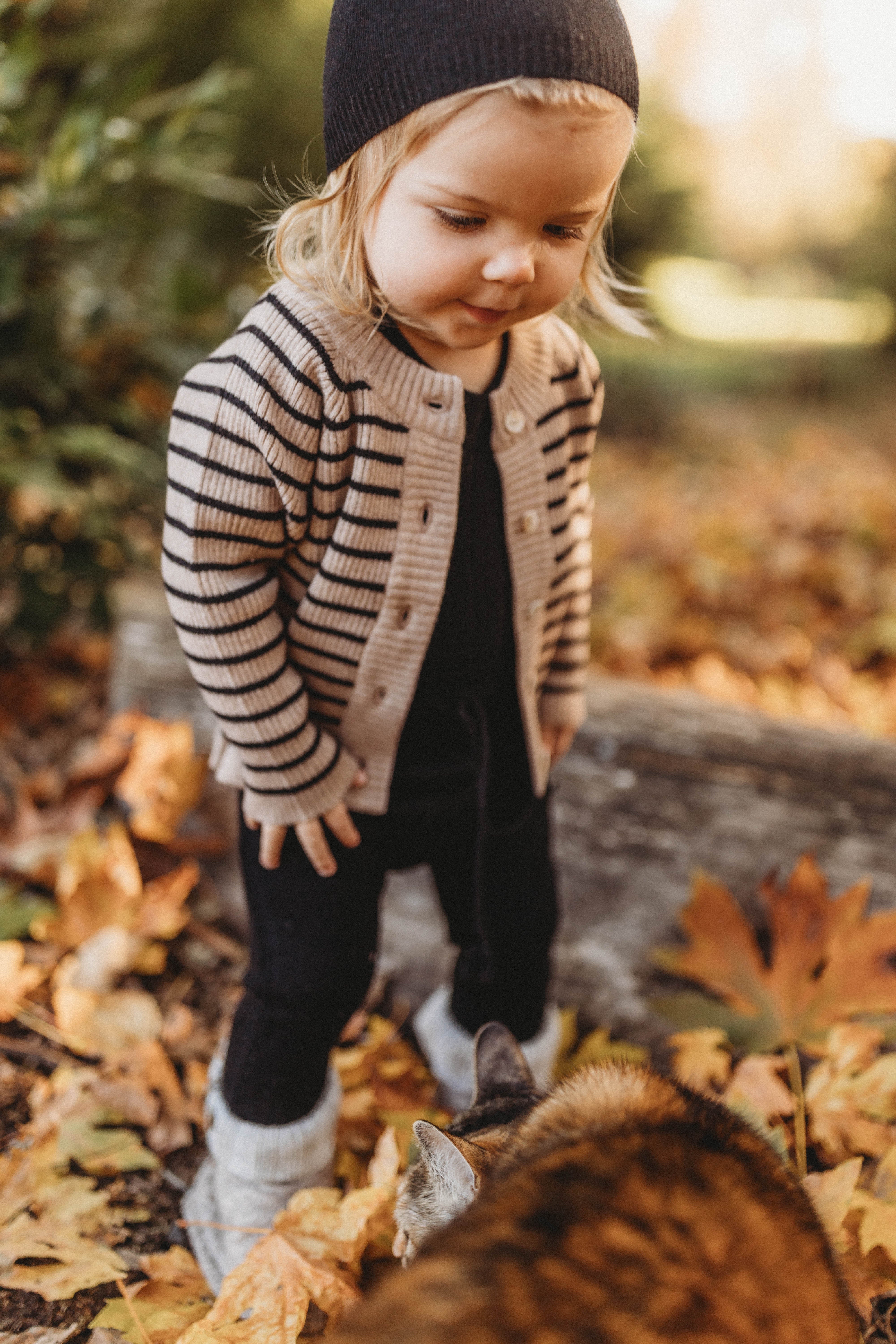 La Petit Lapin Cashmere Cardigan | Black/Beige - Image 7