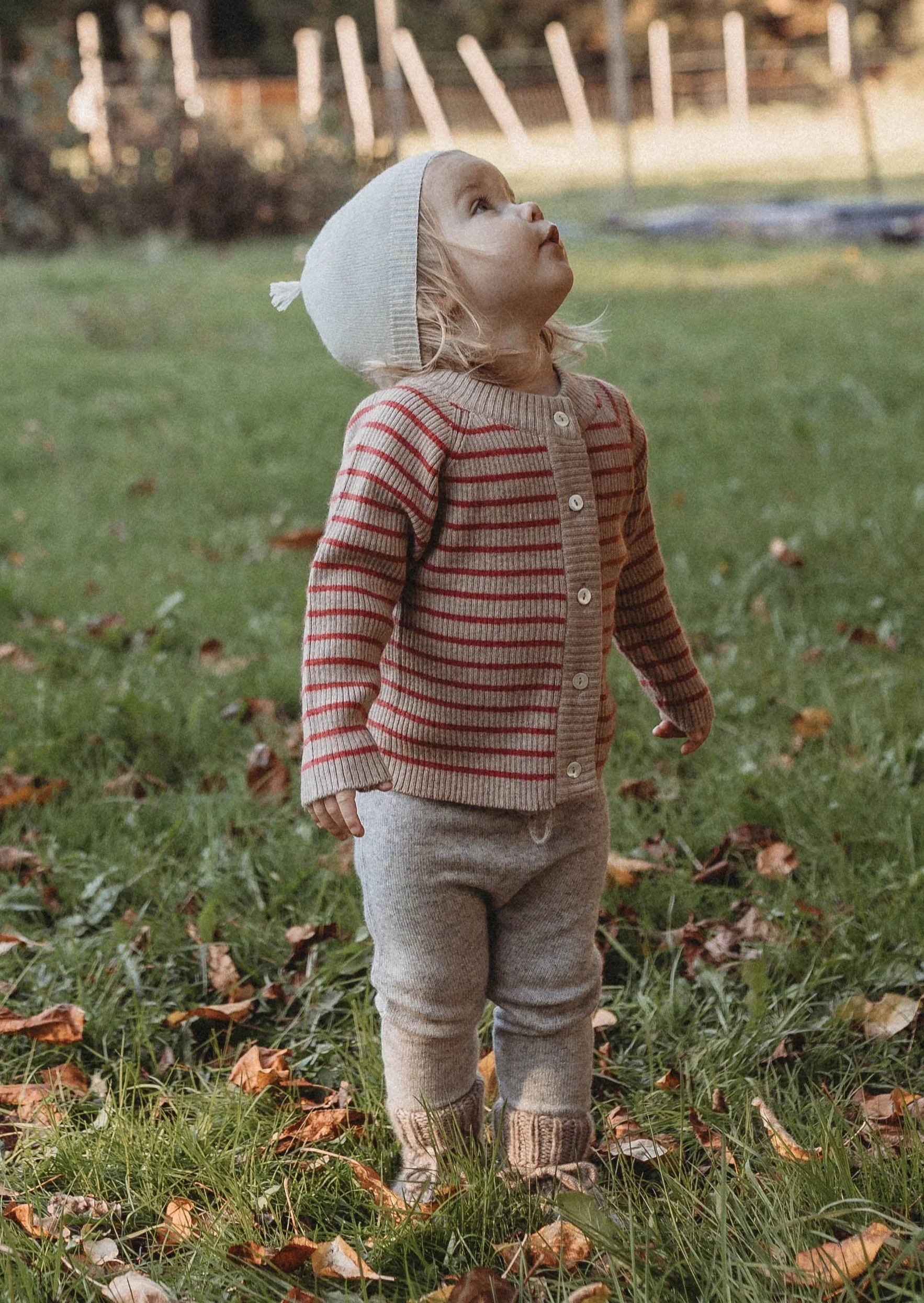 La Petit Lapin Cashmere Cardigan | Red/Beige - Image 3