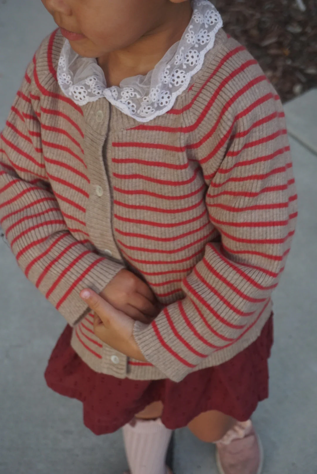 La Petit Lapin Cashmere Cardigan | Red/Beige - Image 6