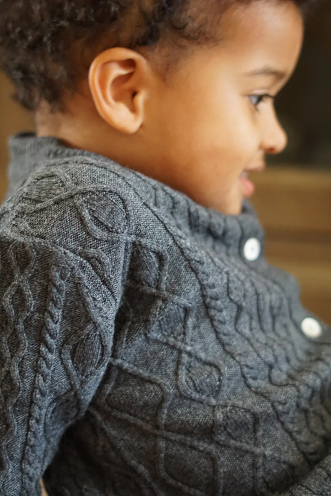 La Petit Lapin Cashmere & Merino Wool Cable Knit Cardigan | Dark Gray Melange - Image 7