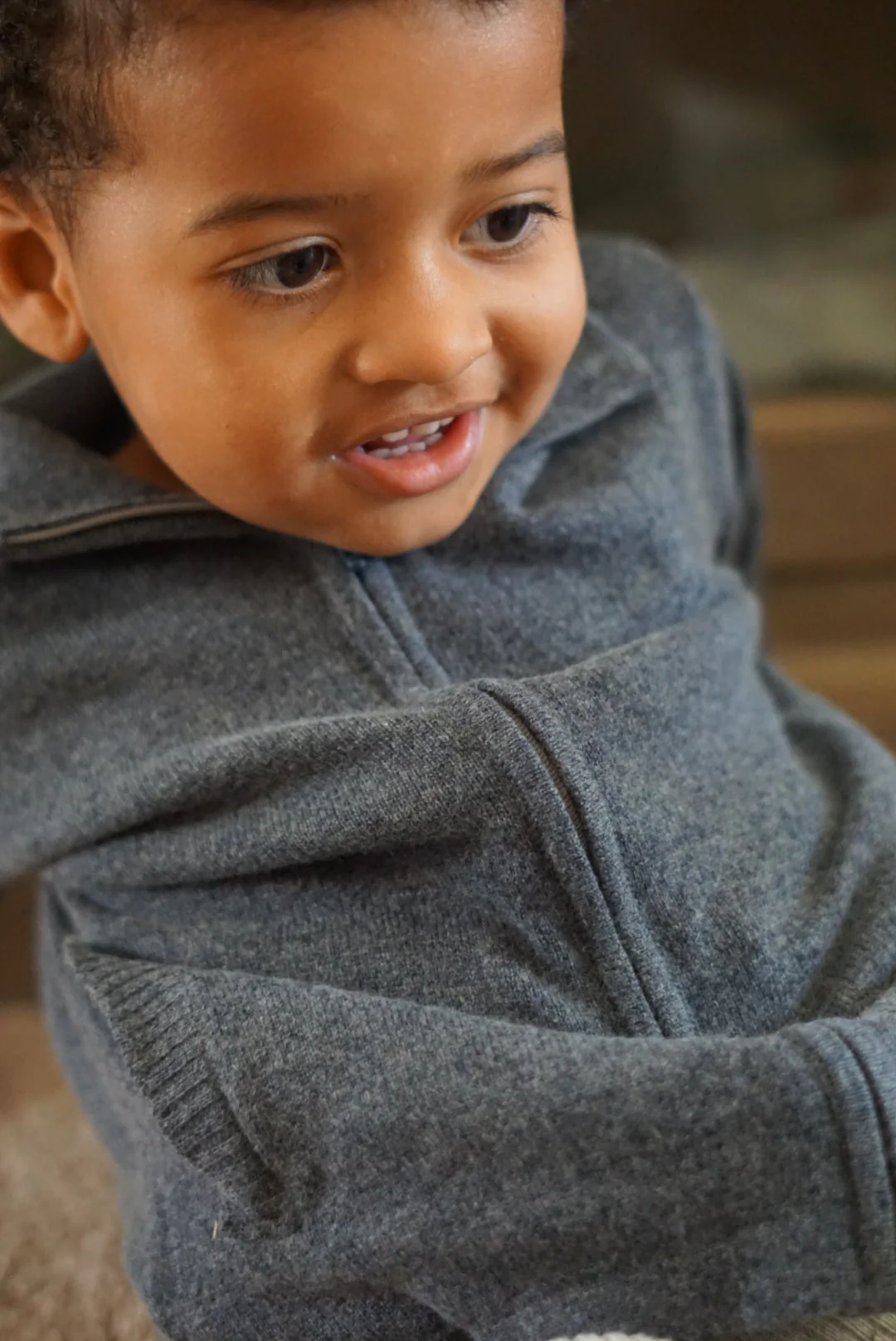 La Petit Lapin Cashmere & Merino Wool Zip Knit Cardigan | Dark Gray Melange - Image 3