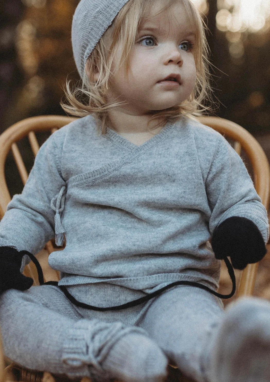 La Petit Lapin Cashmere Wrap Cardigan | Grey Dawn - Image 2