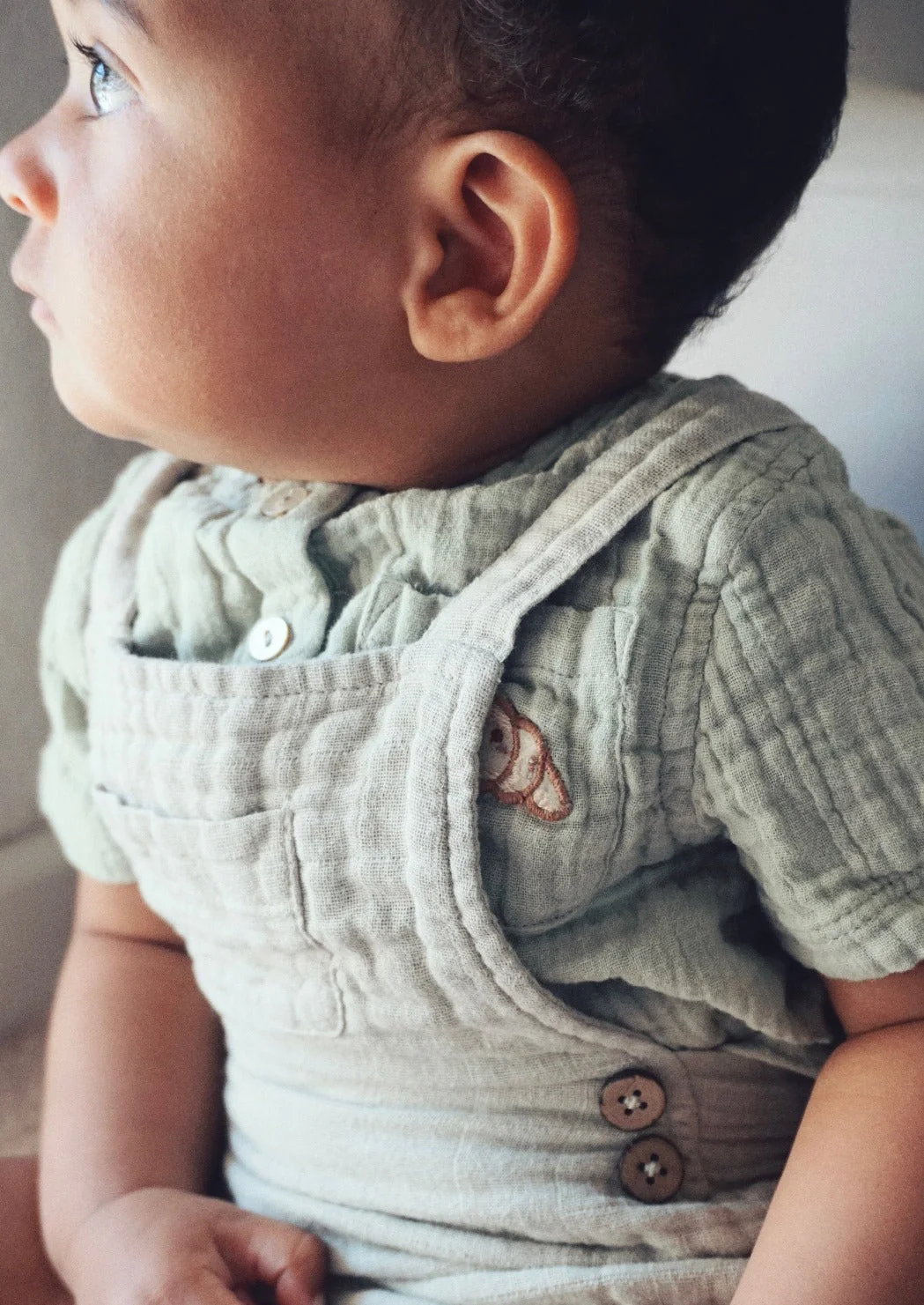 La Petit Lapin Cayden | Organic Muslin Petit Croissant Set | Sage - Image 3