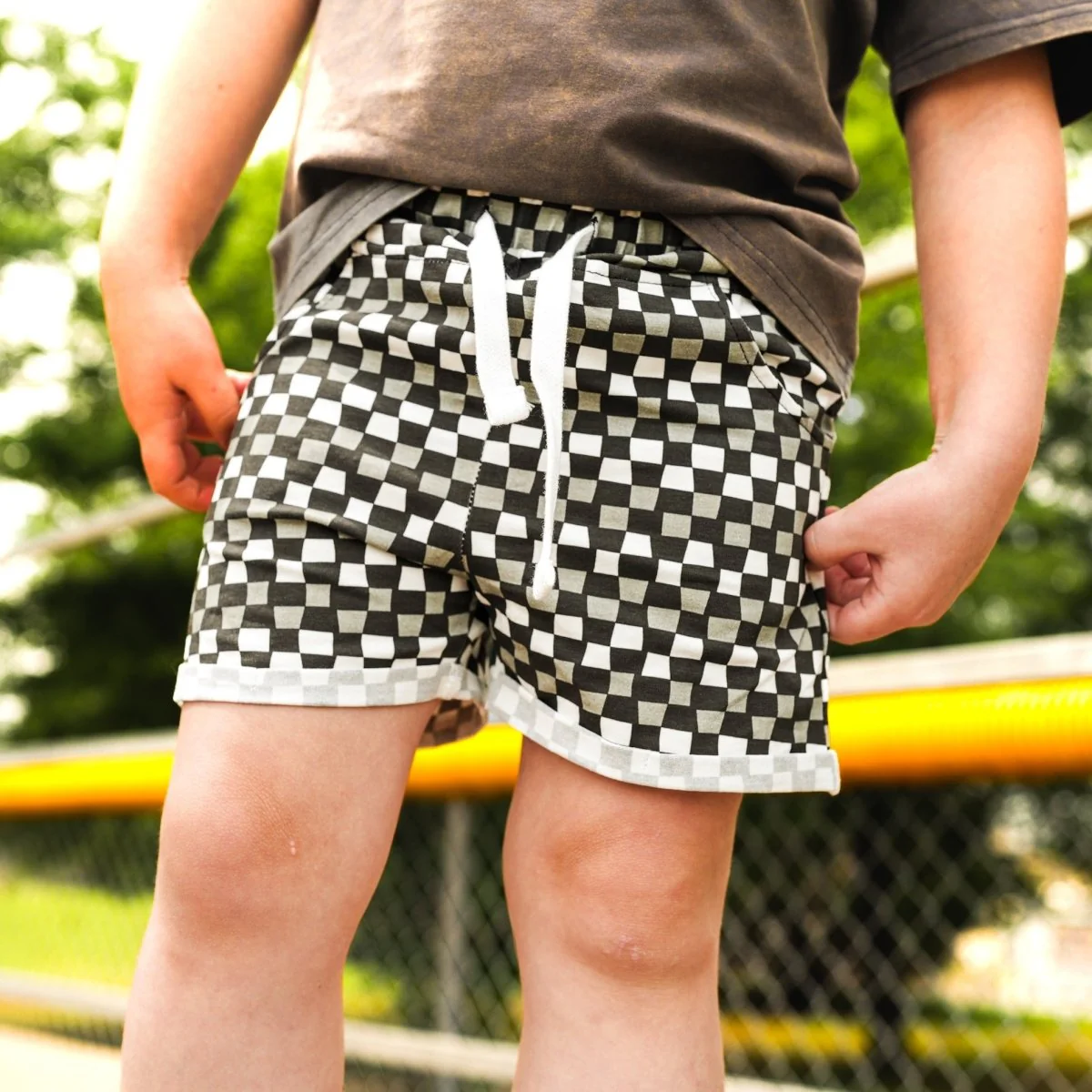 LITTLE RAD THINGS CHECK 'YA LATER SHORTS - BLACK/GREY - Image 3
