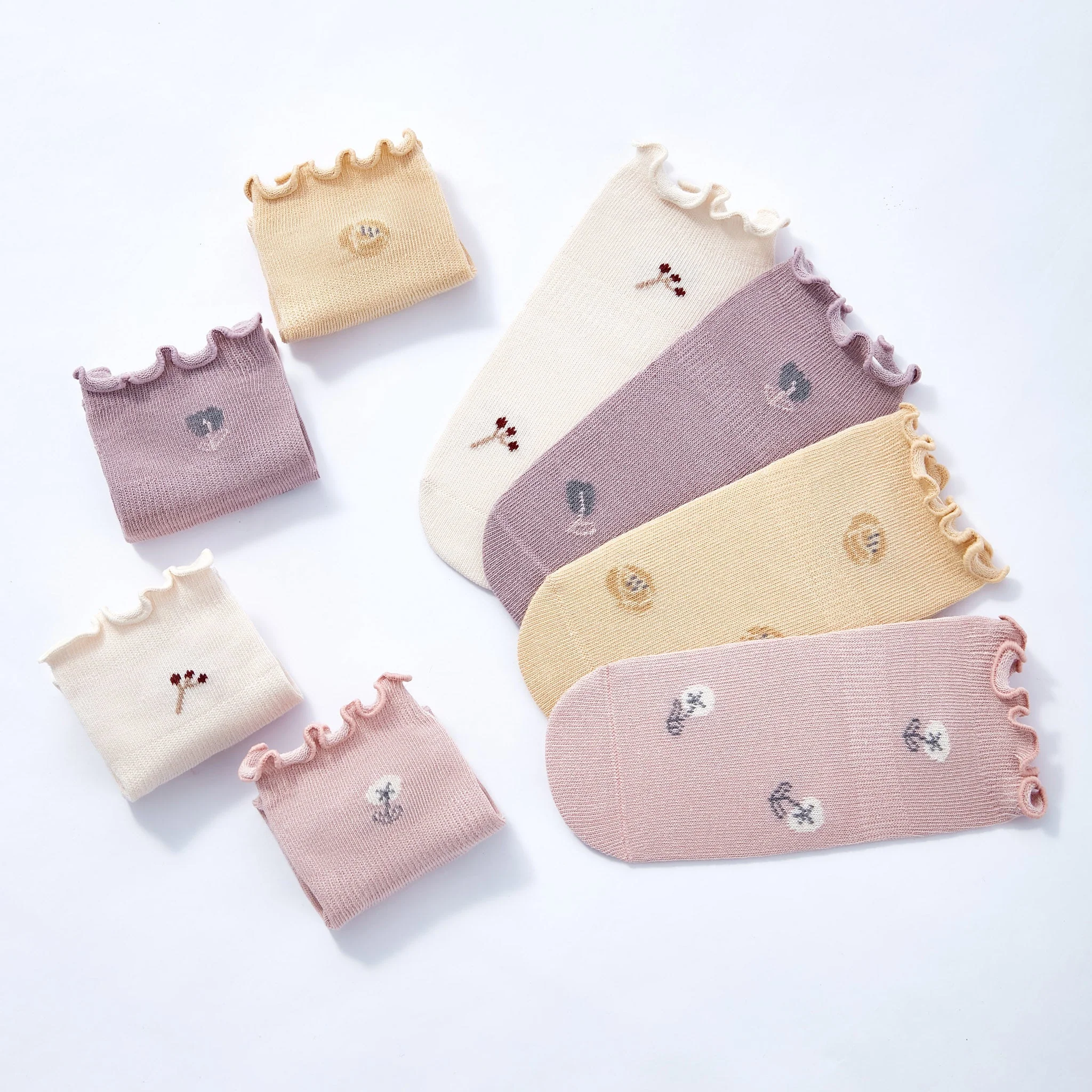 LittleYogaSocks Little Wonder Things- Organic- 4 Pairs of Stay-On Baby & Toddler Non-Slip Socks - Image 4