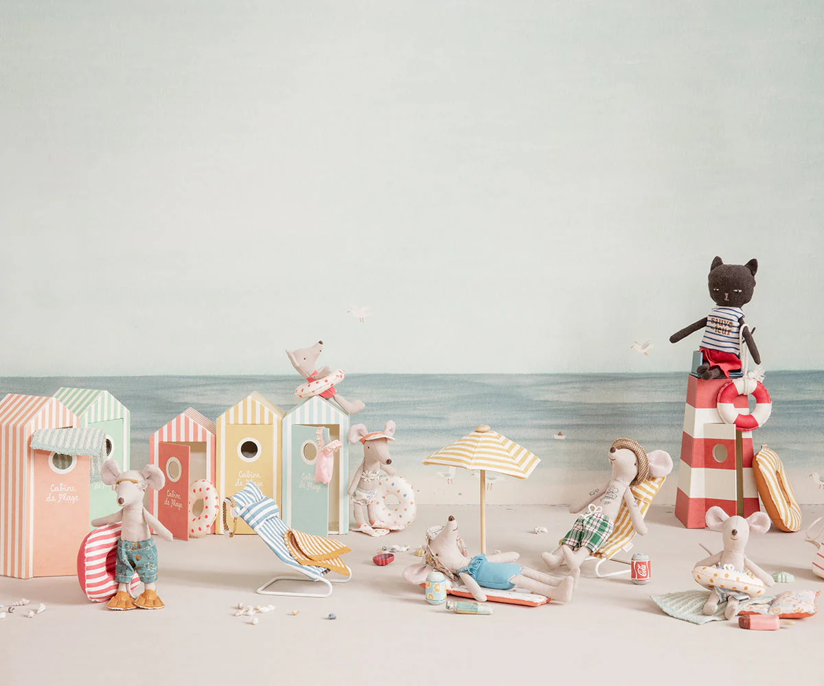 Maileg Beach Float, Mouse - Multi Dot - Image 3
