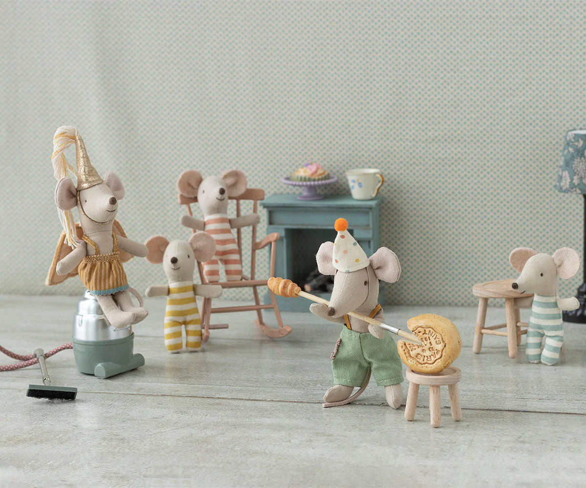 Maileg Clown Clothes in Suitcase, Little Brother Mouse - Image 3