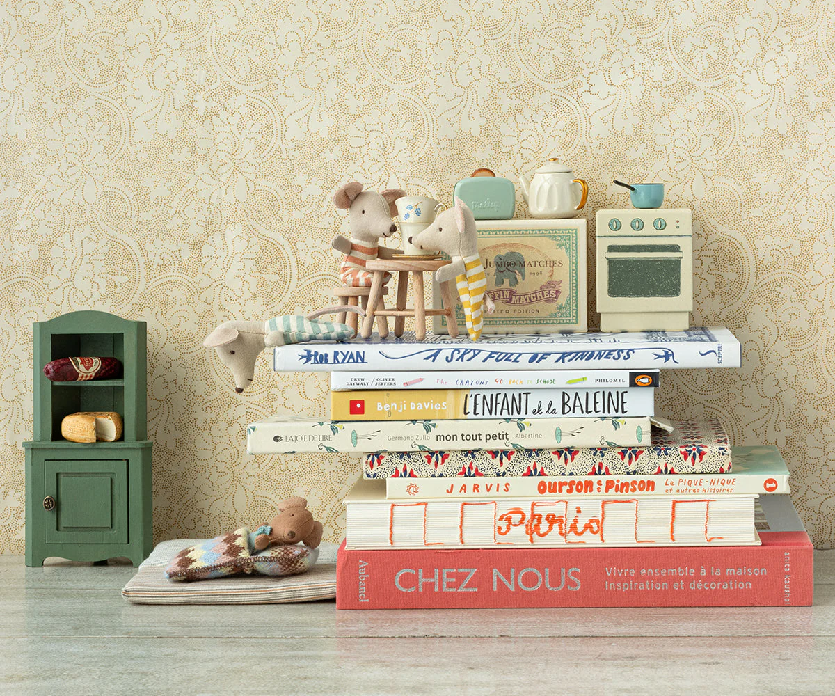Maileg Corner Cabinet, Mouse - Dark Green - Image 3
