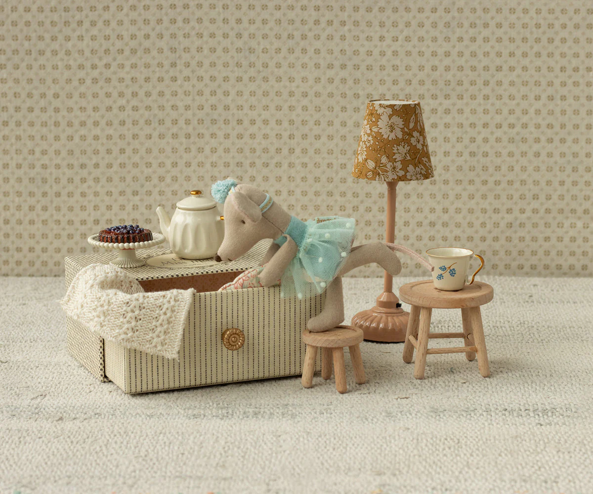 Maileg Dance mouse in daybed, Little sister - Image 2