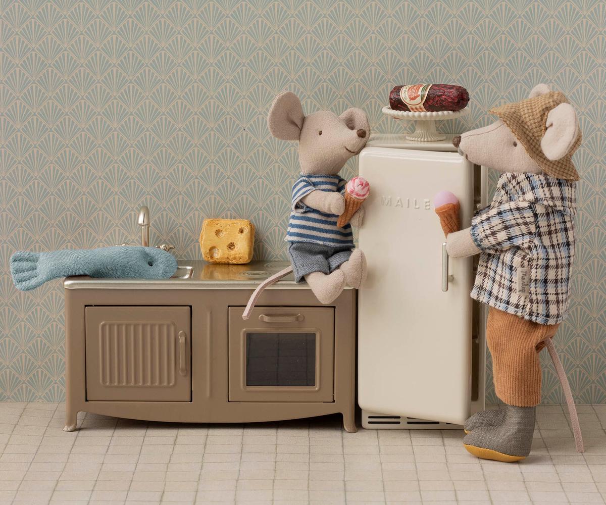 Maileg Kitchen, Mouse - Light brown - Image 4