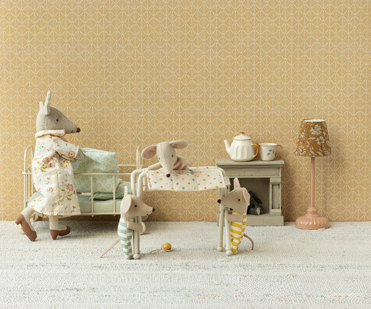 Maileg Nursery table, Baby mouse - Off white - Image 2