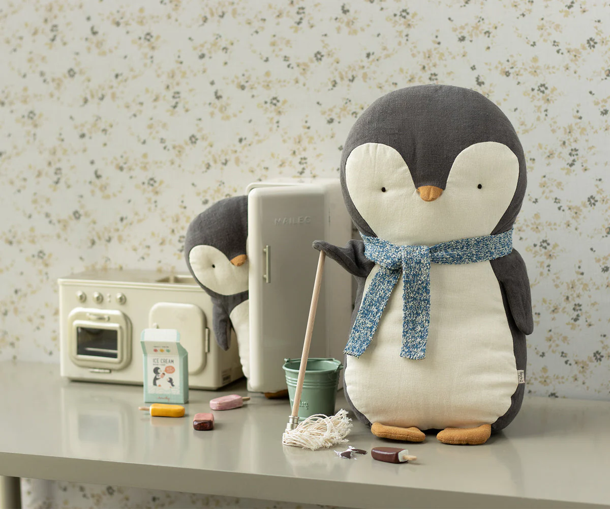 Maileg Penguin, Medium - Image 2
