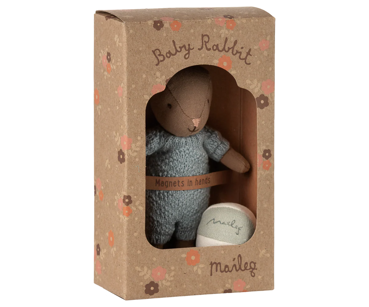 Maileg Rabbit set, Micro - Brown - Blue - Image 3