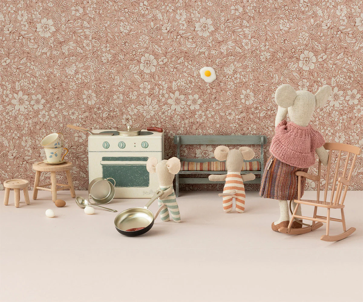 Maileg Rocking chair, Mouse - Dark Powder - Image 3
