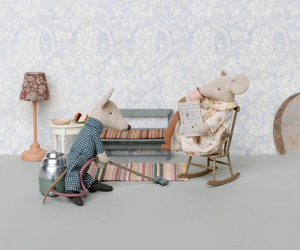Maileg Vacuum Cleaner, Mouse - Image 4