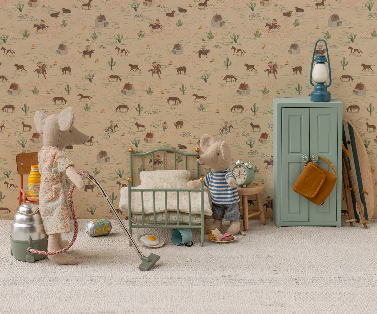 Maileg Vintage single bed, Mouse - Mint - Image 2